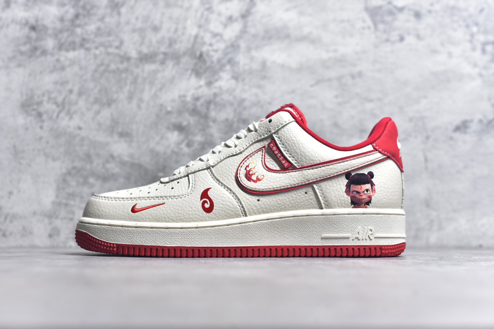 #Nk Air Force 1\’07 Low 魔丸 空军一号低帮休闲板鞋 KK1988-059 #原楦头原纸板 原装鞋盒 定制五金配件 内置全掌气垫 原厂鞋底 尺码：36 36.5 37.5 38 38.5 39 40 40.5 41 42 42.5 43 44 44.5 45 9.D4-选品中心