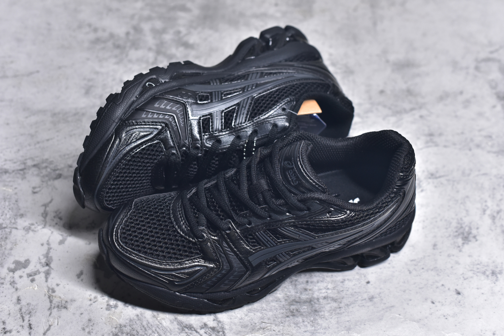 图片[7]-#纯原 Asics Gel-Kayano K14 亚瑟士系列复古舒适织物合成革减震防滑耐磨低帮休闲跑步鞋 内卷时代 纯原品质 真标价格 市场顶级版本 原装纸板楦头开发 独家私模五层组合大底 原厂定制缓震硅胶加持 原盒原配 官方四联吊牌 一比一同步原鞋工艺和用料 鞋面原厂“三明治”多层网布 区别其他同价版本 鞋垫采用原厂OrthoLite欧索莱材质 非普通海玻璃鞋垫 后跟一样采用了GEL缓震胶 整体系列设计非常的科技感 锻炼跑步的同时让你一样时尚百搭 尺码：36 37 37.5 38 39 39.5 40 40.5 41.5 42 42.5 43.5 44 44.5 45-选品中心