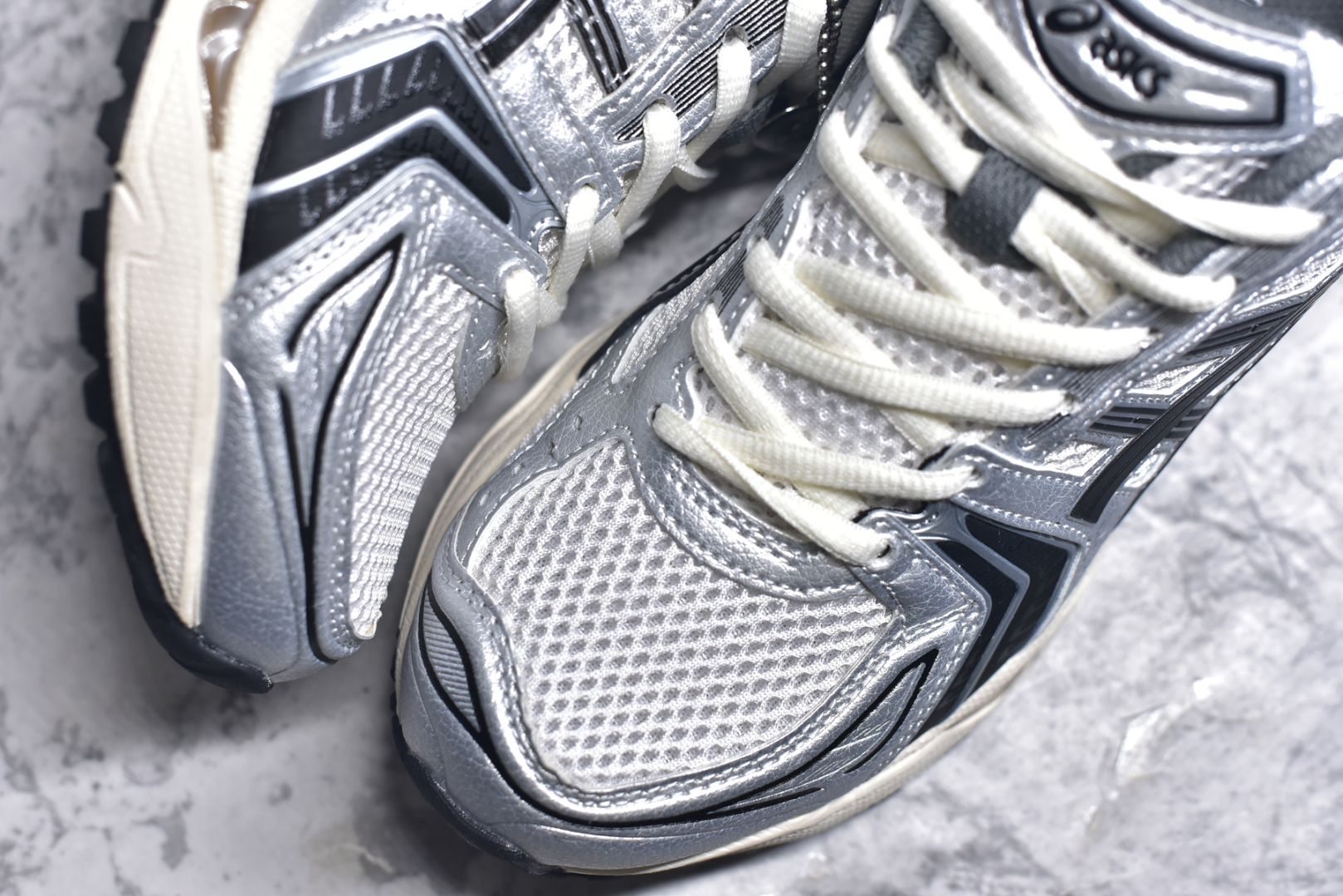 图片[8]-#纯原 Asics Gel-Kayano K14 亚瑟士系列复古舒适织物合成革减震防滑耐磨低帮休闲跑步鞋 内卷时代 纯原品质 真标价格 市场顶级版本 原装纸板楦头开发 独家私模五层组合大底 原厂定制缓震硅胶加持 原盒原配 官方四联吊牌 一比一同步原鞋工艺和用料 鞋面原厂“三明治”多层网布 区别其他同价版本 鞋垫采用原厂OrthoLite欧索莱材质 非普通海玻璃鞋垫 后跟一样采用了GEL缓震胶 整体系列设计非常的科技感 锻炼跑步的同时让你一样时尚百搭 尺码：36 37 37.5 38 39 39.5 40 40.5 41.5 42 42.5 43.5 44 44.5 45-选品中心