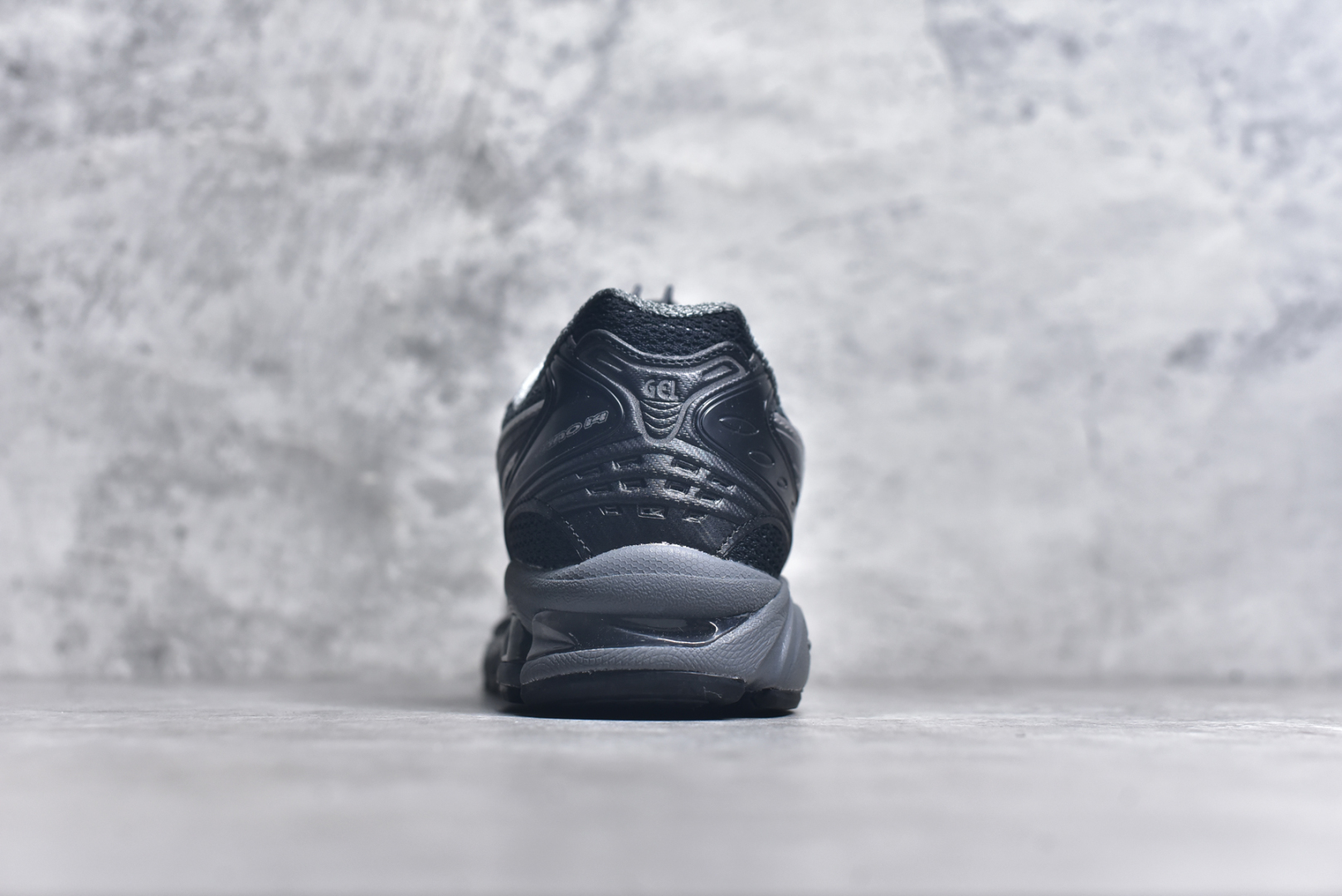 图片[5]-#纯原 Asics Gel-Kayano K14 亚瑟士系列复古舒适织物合成革减震防滑耐磨低帮休闲跑步鞋 内卷时代 纯原品质 真标价格 市场顶级版本 原装纸板楦头开发 独家私模五层组合大底 原厂定制缓震硅胶加持 原盒原配 官方四联吊牌 一比一同步原鞋工艺和用料 鞋面原厂“三明治”多层网布 区别其他同价版本 鞋垫采用原厂OrthoLite欧索莱材质 非普通海玻璃鞋垫 后跟一样采用了GEL缓震胶 整体系列设计非常的科技感 锻炼跑步的同时让你一样时尚百搭 尺码：36 37 37.5 38 39 39.5 40 40.5 41.5 42 42.5 43.5 44 44.5 45-选品中心