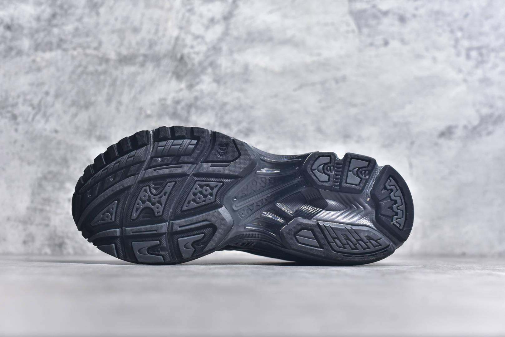 图片[6]-#纯原 Asics Gel-Kayano K14 亚瑟士系列复古舒适织物合成革减震防滑耐磨低帮休闲跑步鞋 内卷时代 纯原品质 真标价格 市场顶级版本 原装纸板楦头开发 独家私模五层组合大底 原厂定制缓震硅胶加持 原盒原配 官方四联吊牌 一比一同步原鞋工艺和用料 鞋面原厂“三明治”多层网布 区别其他同价版本 鞋垫采用原厂OrthoLite欧索莱材质 非普通海玻璃鞋垫 后跟一样采用了GEL缓震胶 整体系列设计非常的科技感 锻炼跑步的同时让你一样时尚百搭 尺码：36 37 37.5 38 39 39.5 40 40.5 41.5 42 42.5 43.5 44 44.5 45-选品中心