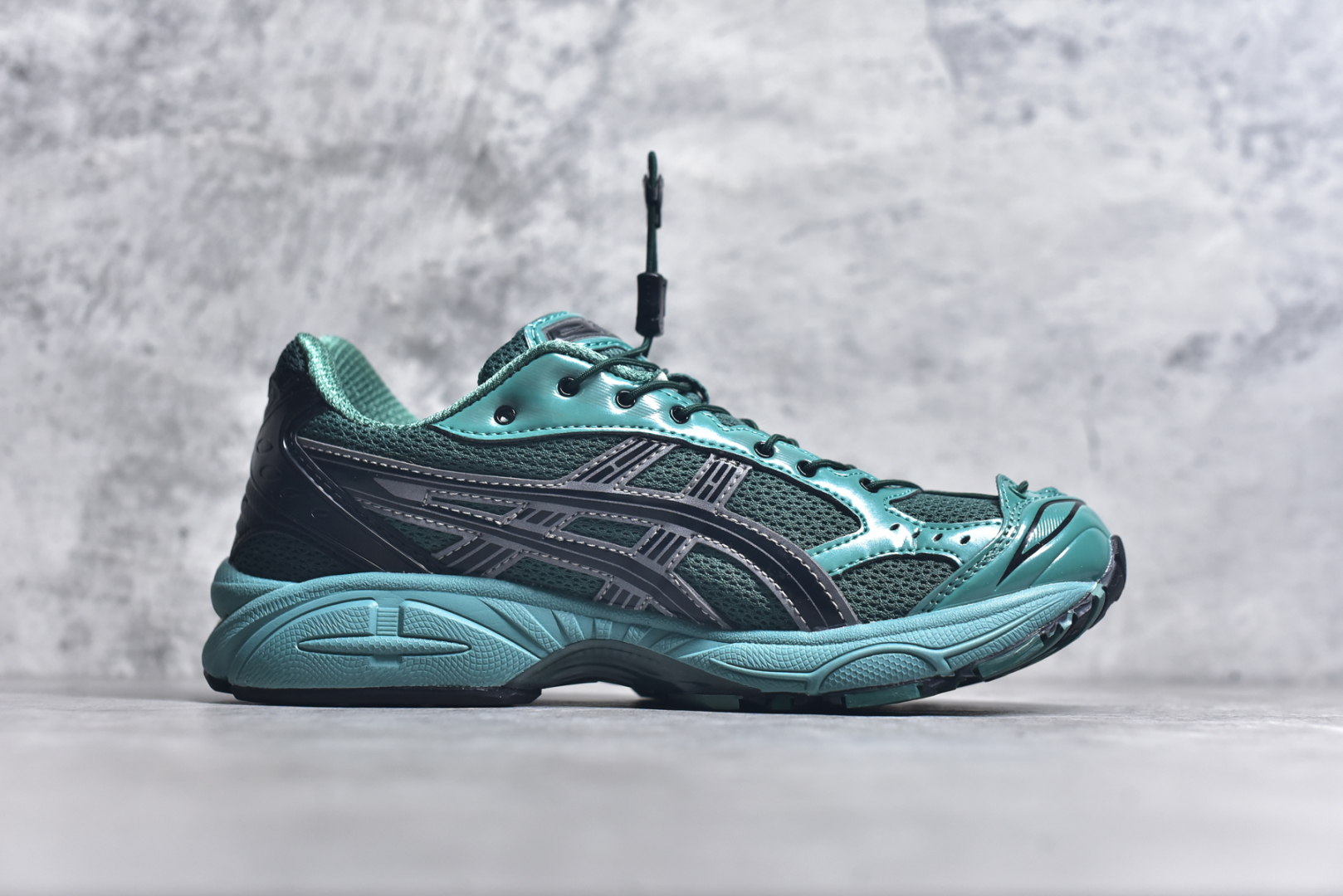 图片[3]-#纯原 Asics Gel-Kayano K14 亚瑟士系列复古舒适织物合成革减震防滑耐磨低帮休闲跑步鞋 内卷时代 纯原品质 真标价格 市场顶级版本 原装纸板楦头开发 独家私模五层组合大底 原厂定制缓震硅胶加持 原盒原配 官方四联吊牌 一比一同步原鞋工艺和用料 鞋面原厂“三明治”多层网布 区别其他同价版本 鞋垫采用原厂OrthoLite欧索莱材质 非普通海玻璃鞋垫 后跟一样采用了GEL缓震胶 整体系列设计非常的科技感 锻炼跑步的同时让你一样时尚百搭 尺码：36 37 37.5 38 39 39.5 40 40.5 41.5 42 42.5 43.5 44 44.5 45-选品中心