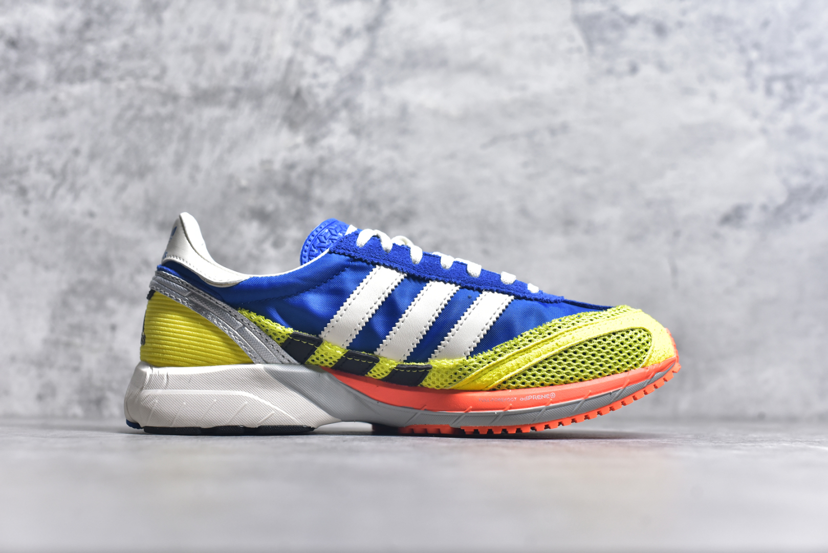 图片[3]-#BAD BUNNY x adidas originals ADIZERO SL 72 联名柔软舒适防滑耐磨低帮生活休闲鞋 货号：JP8816 / JP8815 / JQ8757 此番 Bad Bunny 和 adidas 以 Adizero SL 72 为蓝本，推出 3 款不同配色，设计灵感汲取自复古跑鞋 SL 72 ，将经典元素与现代风尚相融合，打造出别具一格的鞋履。鞋面采用多层次叠加设计，很有层次感，吸引人。选用华夫格网、绒面革、皮革和灯芯绒等优质材料。鞋身上的 “ Para Bad Bunny ”中足标识与双阿迪达斯标志，彰显了双方的合作身份。搭载 Adizero 泡棉中底，确保卓越的舒适性与性能表现。尺码：36 36.5 37.5 38 38.5 39 40 40.5 41 42 42.5 43 44 44.5 45-选品中心