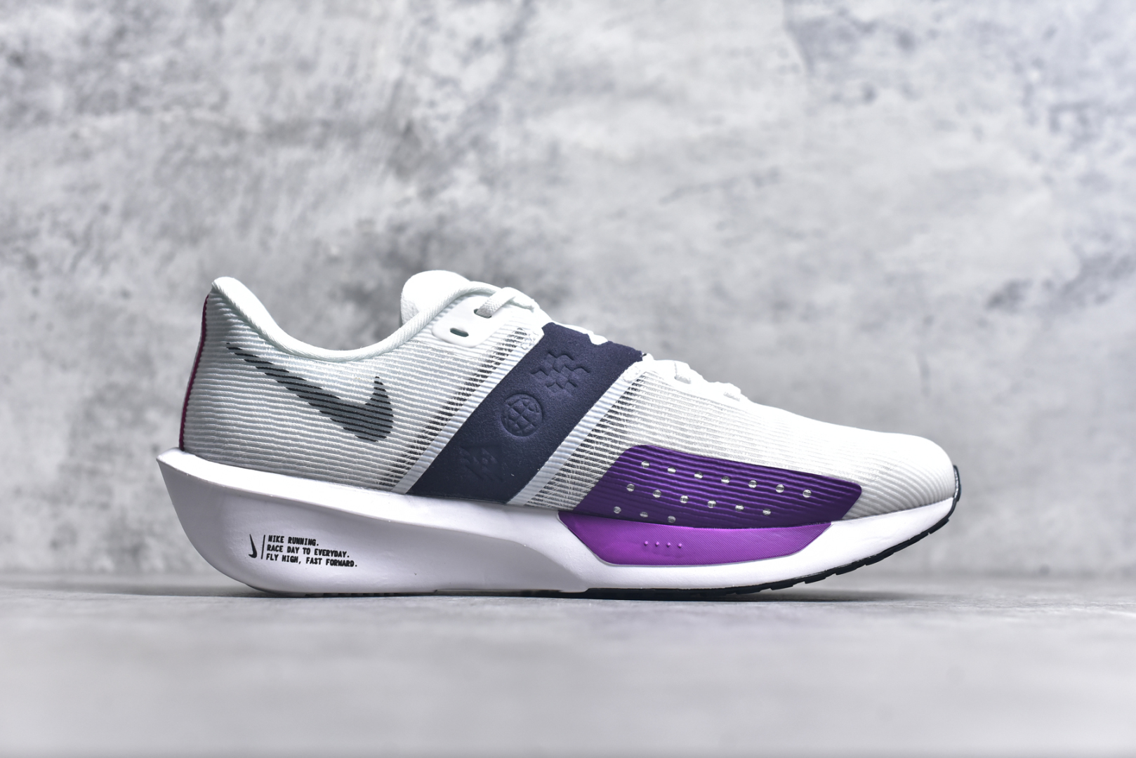 图片[3]-#NK AIR Zoom RIVALFLY FK4代系列轻量飞织低帮休闲运动慢跑鞋 整体设计采用流线型的轻质工程网眼材质构成鞋面 并与其他 Running 旗舰鞋款同样搭载全脚掌 ZoomX 缓冲中底 搭配 Pebax 物料与橡胶外底 ZoomX StreakFly 首发配色以Prototype呈现 其灵感是来自开发期间的磨损测试 透过编号的标记与内侧的预期跑步距离突出研发过程 货号：FV6040-101 尺码：39 40 40.5 41 42 42.5 43 44 44.5 45-选品中心