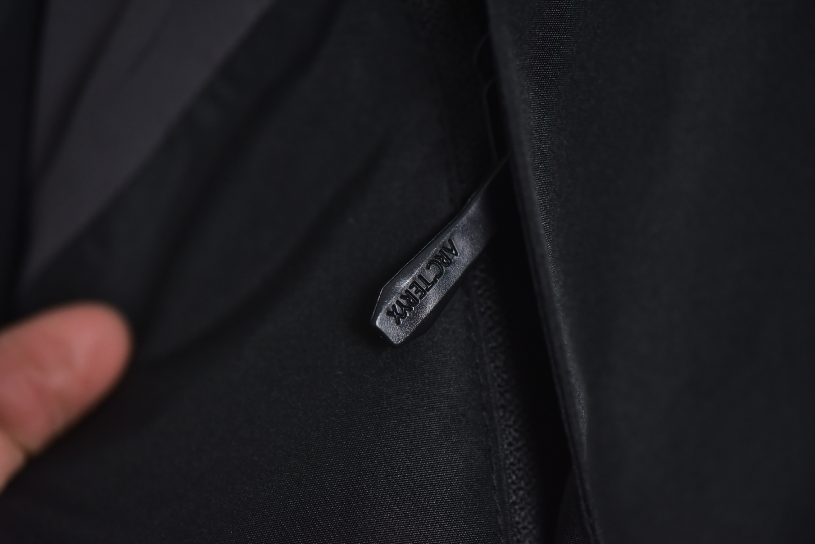 图片[8]-#ARCTERYX 始祖鸟Solano GORE-TEX 索拉诺 夹克系列 现货供应❗原厂面料 温馨提示❗（只做高端产品） DF巅峰 踏上巅峰：黑色.蓝色.棕色 尺码：S. M .L .XL. XXL.-选品中心