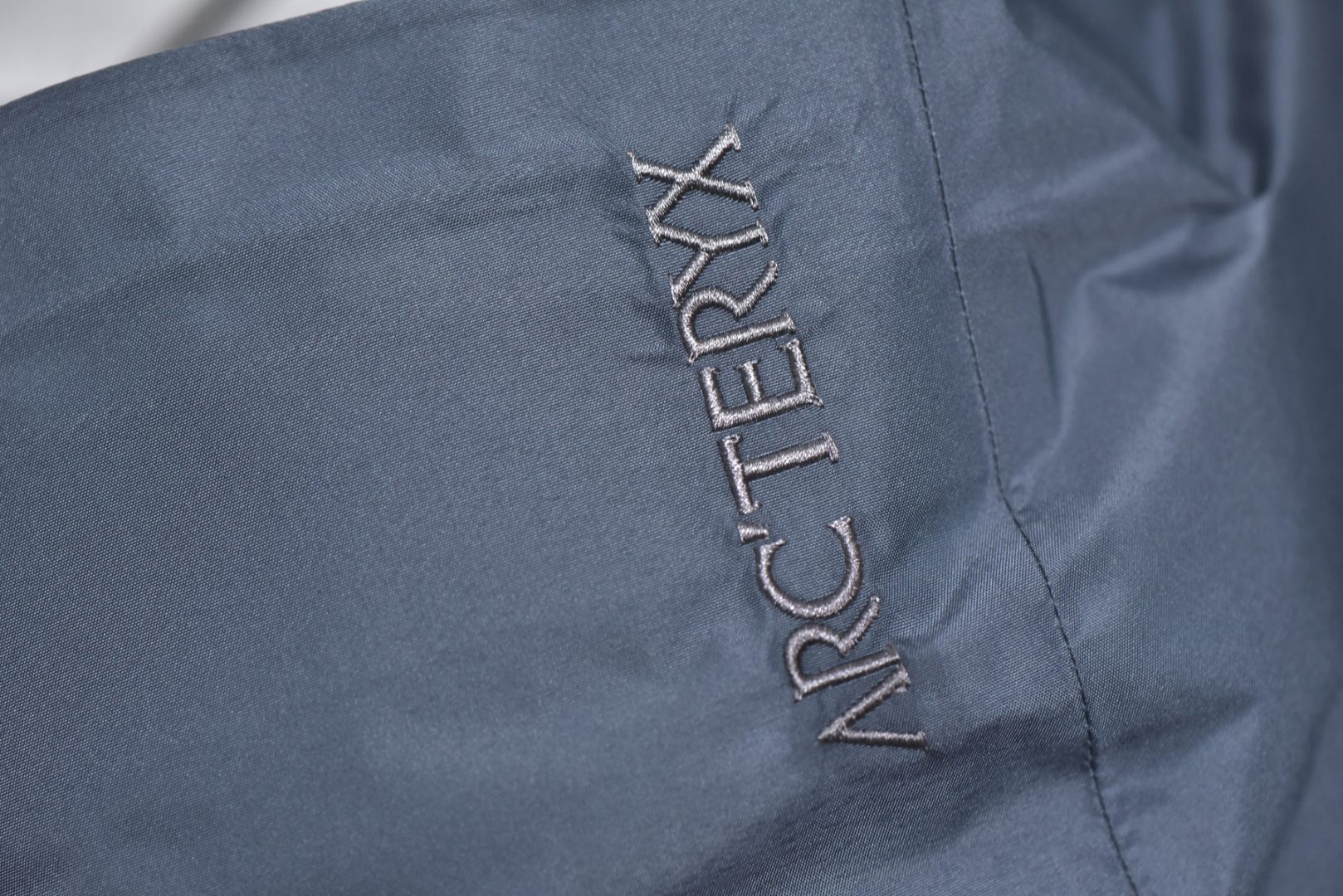 图片[8]-#ARCTERYX 始祖鸟Solano GORE-TEX 索拉诺 夹克系列 现货供应❗原厂面料 温馨提示❗（只做高端产品） DF巅峰 踏上巅峰：黑色.蓝色.棕色 尺码：S. M .L .XL. XXL.-选品中心