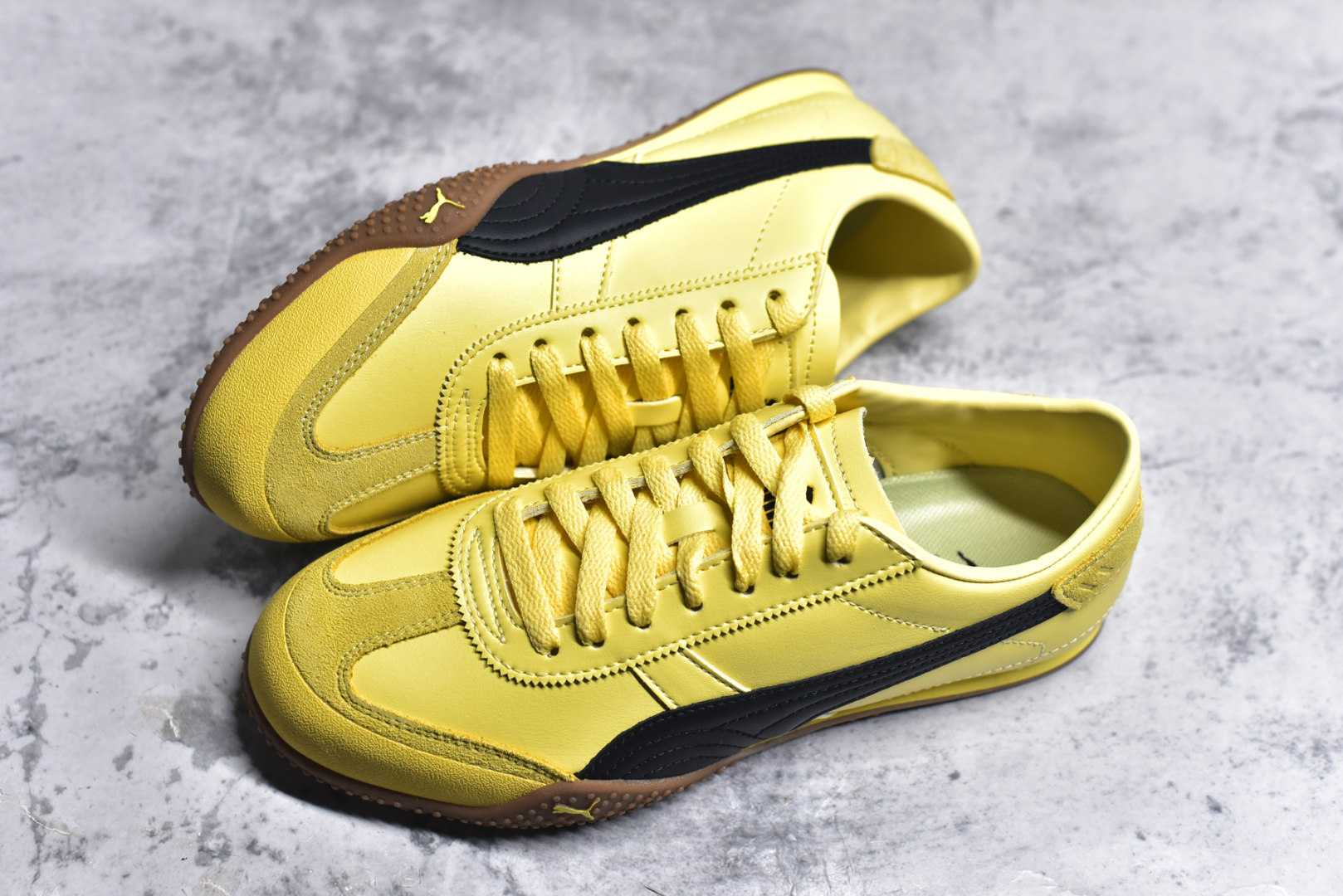 图片[7]-#【纯原M版】Puma Bella UT Leather 彪马薄底系列 复古运动休闲跑鞋 升级版本 细节材料全方位 鞋面设计轻量透气 提供了舒适性和穿着感受 柔软内里材质 穿着更加舒适 橡胶鞋底提供持久的牵引力 货号： 402186 05 尺码： 36 36.5 37.5 38 38.5 39 40 40.5 41 42 42.5 43 44 45-选品中心