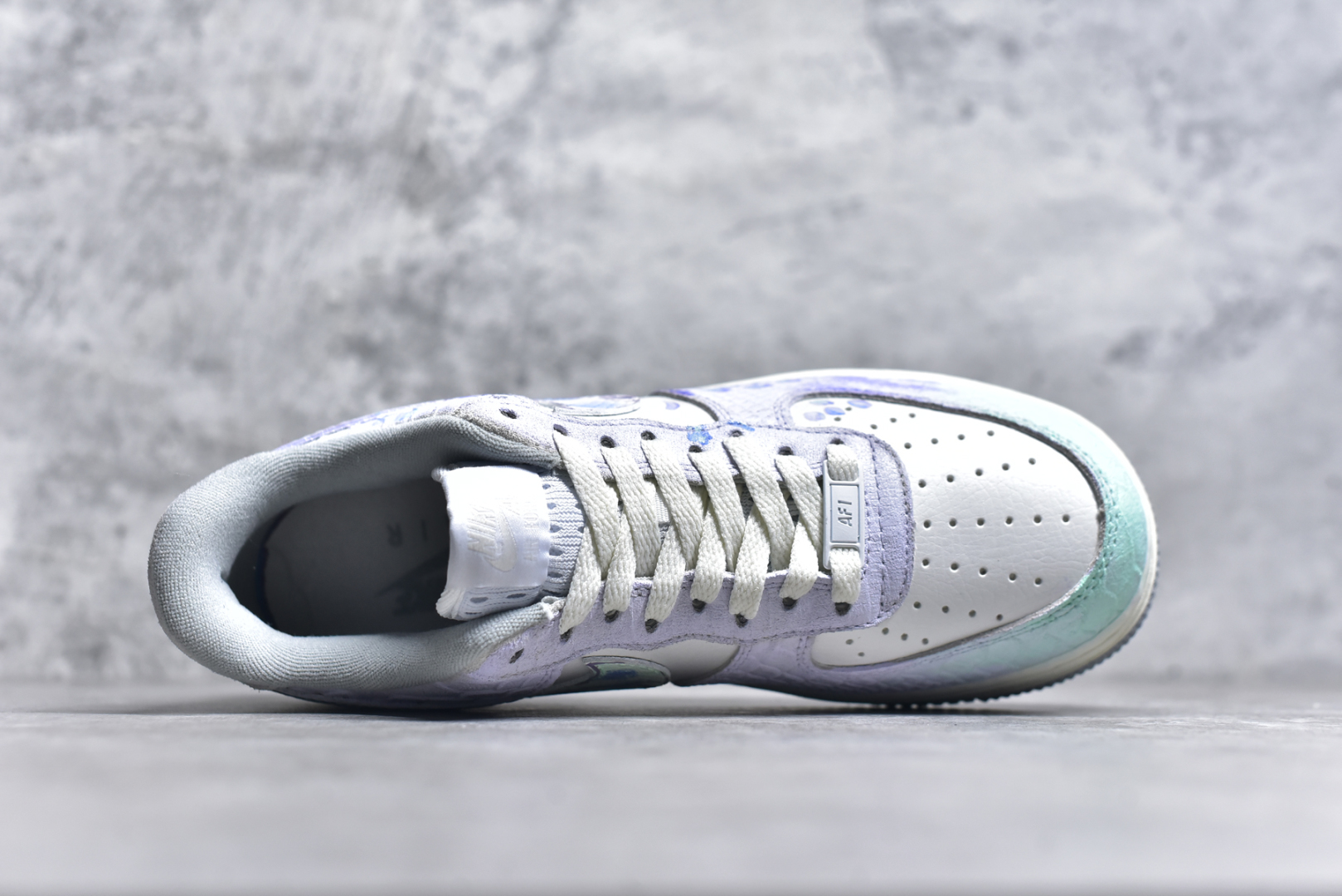 图片[4]-#Nk Air Force 1\’07 Low \”Viper\” CNY蛇年限定 灵蛇起航 礼盒版 空军一号低帮休闲运动板鞋 DX2678-666 #展望灵蛇之年，前方是无限可能的崭新征程。在学习的赛道上，我们要以灵蛇的敏锐，洞察知识的奥秘，像它蜕皮成长那般，勇敢突破舒适区，不断提升自我。工作中，凭借灵蛇的灵活，巧妙应对各种挑战，在创新的浪潮里勇立潮头，追逐更高的职业理想 尺码：36 36.5 37.5 38 38.5 39 40 40.5 41 42 42.5 43 44 44.5 45 9.D4-选品中心