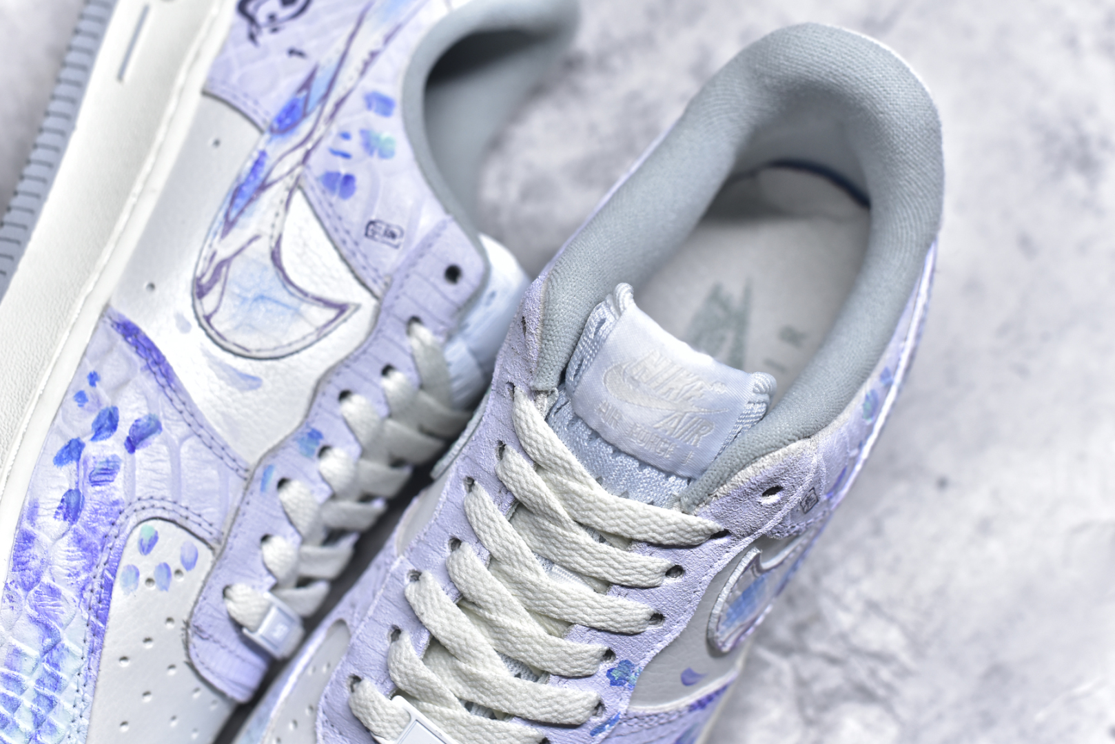 图片[9]-#Nk Air Force 1\’07 Low \”Viper\” CNY蛇年限定 灵蛇起航 礼盒版 空军一号低帮休闲运动板鞋 DX2678-666 #展望灵蛇之年，前方是无限可能的崭新征程。在学习的赛道上，我们要以灵蛇的敏锐，洞察知识的奥秘，像它蜕皮成长那般，勇敢突破舒适区，不断提升自我。工作中，凭借灵蛇的灵活，巧妙应对各种挑战，在创新的浪潮里勇立潮头，追逐更高的职业理想 尺码：36 36.5 37.5 38 38.5 39 40 40.5 41 42 42.5 43 44 44.5 45 9.D4-选品中心