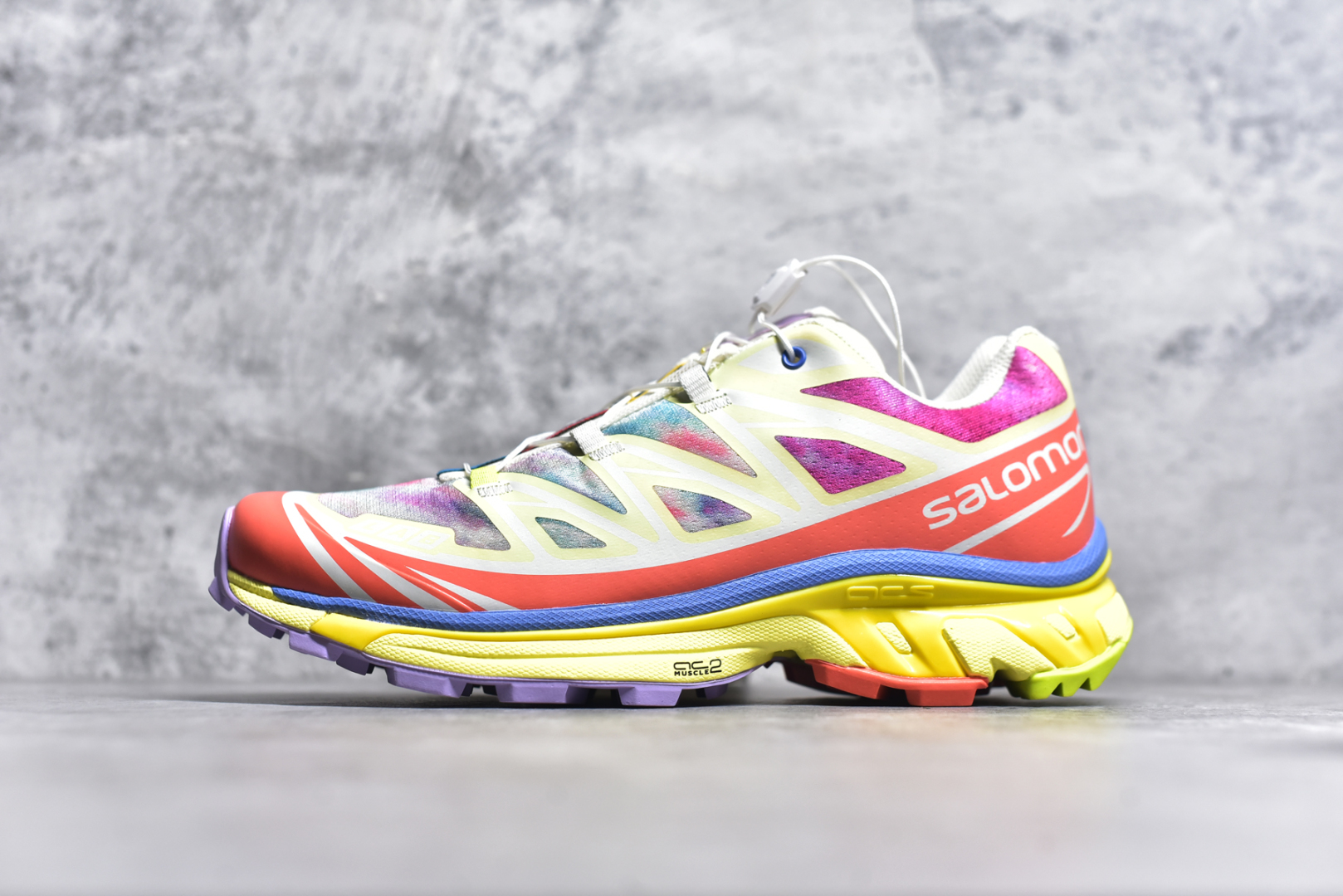 #纯原福利特价  Salomon系列. 萨洛蒙户外越野跑鞋 全套原纸板楦头开发 原厂特供网布配套加持 确保原汁原味 完美呈现版型 鞋面采用SENSIFIT贴合技术 全方位贴合包裹脚型 鞋跟部鞋底牵引设计 提供强大的抓地性能 更适应野外崎岖不平的道路 原档数据独家私模五层组合大底 男女鞋同步官方原装Ortholite轻量化鞋垫 中底布带钢印编号 原厂TPU锁扣 进口港宝加持 后跟自然饱满 还原公司包裹性 尺码：36 36.5 37.5 38 38.5 39 40 40.5 41 42 42.5 43 44 44.5 45-选品中心