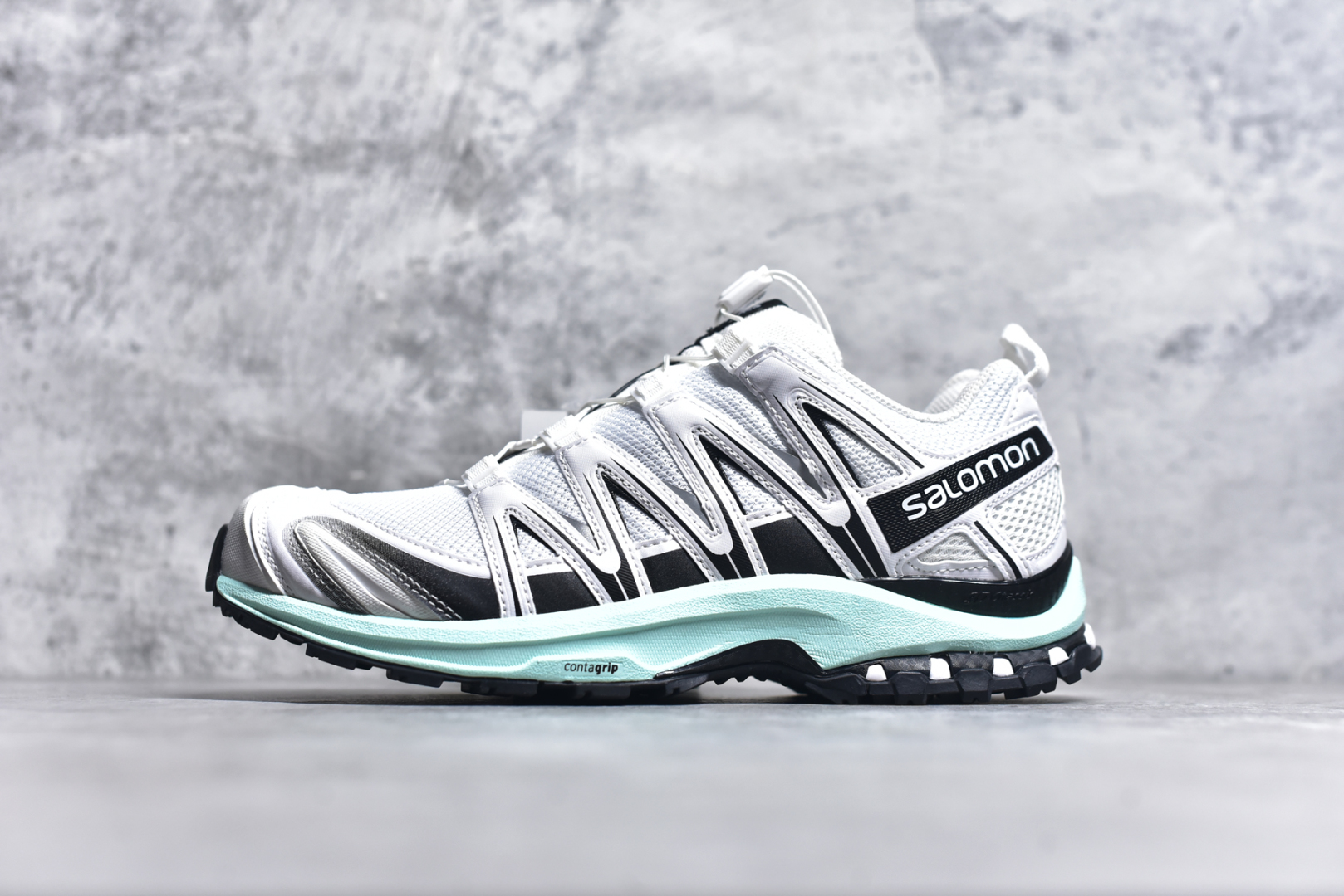 #纯原福利特价  Salomon系列. 萨洛蒙户外越野跑鞋 全套原纸板楦头开发 原厂特供网布配套加持 确保原汁原味 完美呈现版型 鞋面采用SENSIFIT贴合技术 全方位贴合包裹脚型 鞋跟部鞋底牵引设计 提供强大的抓地性能 更适应野外崎岖不平的道路 原档数据独家私模五层组合大底 男女鞋同步官方原装Ortholite轻量化鞋垫 中底布带钢印编号 原厂TPU锁扣 进口港宝加持 后跟自然饱满 还原公司包裹性 尺码：36 36.5 37.5 38 38.5 39 40 40.5 41 42 42.5 43 44 44.5 45-选品中心