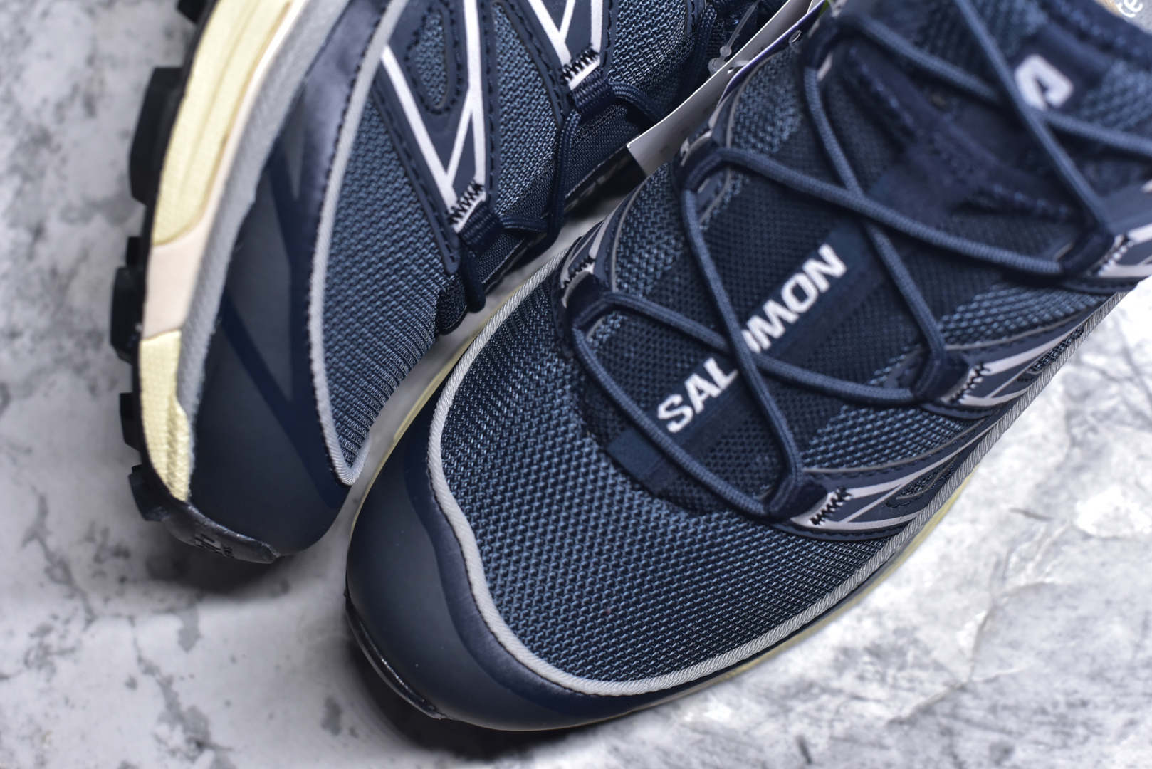 图片[8]-#纯原福利特价  Salomon系列. 萨洛蒙户外越野跑鞋 全套原纸板楦头开发 原厂特供网布配套加持 确保原汁原味 完美呈现版型 鞋面采用SENSIFIT贴合技术 全方位贴合包裹脚型 鞋跟部鞋底牵引设计 提供强大的抓地性能 更适应野外崎岖不平的道路 原档数据独家私模五层组合大底 男女鞋同步官方原装Ortholite轻量化鞋垫 中底布带钢印编号 原厂TPU锁扣 进口港宝加持 后跟自然饱满 还原公司包裹性 尺码：36 36.5 37.5 38 38.5 39 40 40.5 41 42 42.5 43 44 44.5 45-选品中心