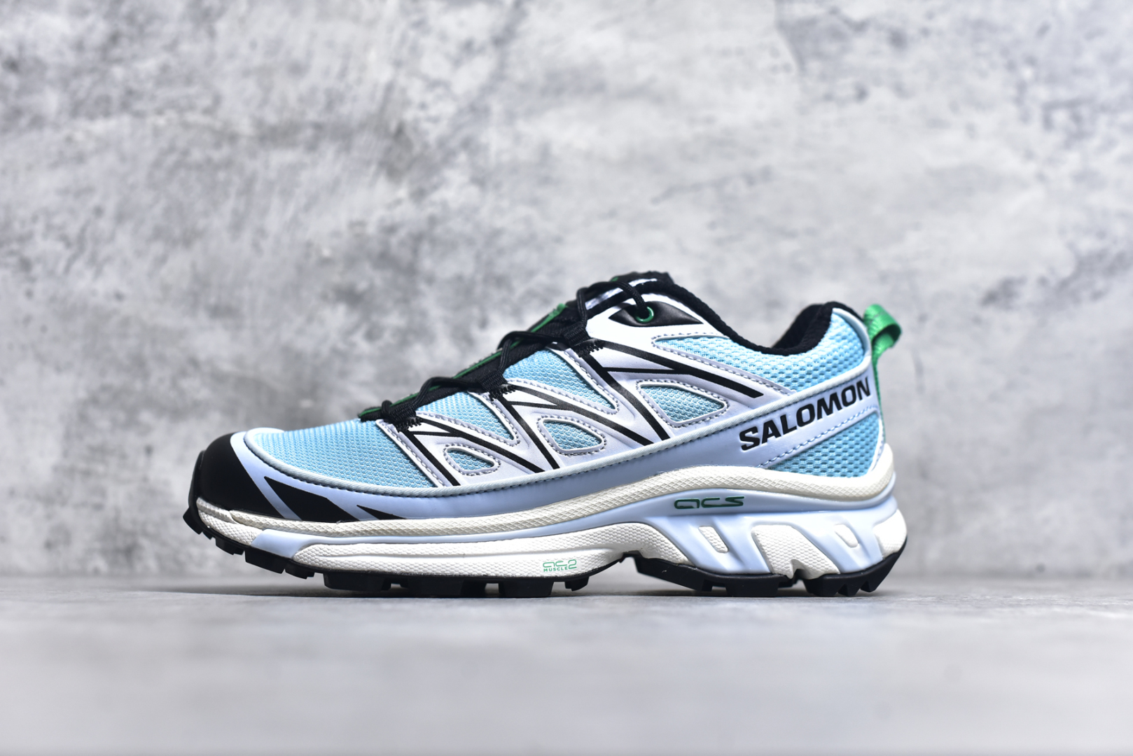 #纯原福利特价  Salomon系列. 萨洛蒙户外越野跑鞋 全套原纸板楦头开发 原厂特供网布配套加持 确保原汁原味 完美呈现版型 鞋面采用SENSIFIT贴合技术 全方位贴合包裹脚型 鞋跟部鞋底牵引设计 提供强大的抓地性能 更适应野外崎岖不平的道路 原档数据独家私模五层组合大底 男女鞋同步官方原装Ortholite轻量化鞋垫 中底布带钢印编号 原厂TPU锁扣 进口港宝加持 后跟自然饱满 还原公司包裹性 尺码：36 36.5 37.5 38 38.5 39 40 40.5 41 42 42.5 43 44 44.5 45-选品中心