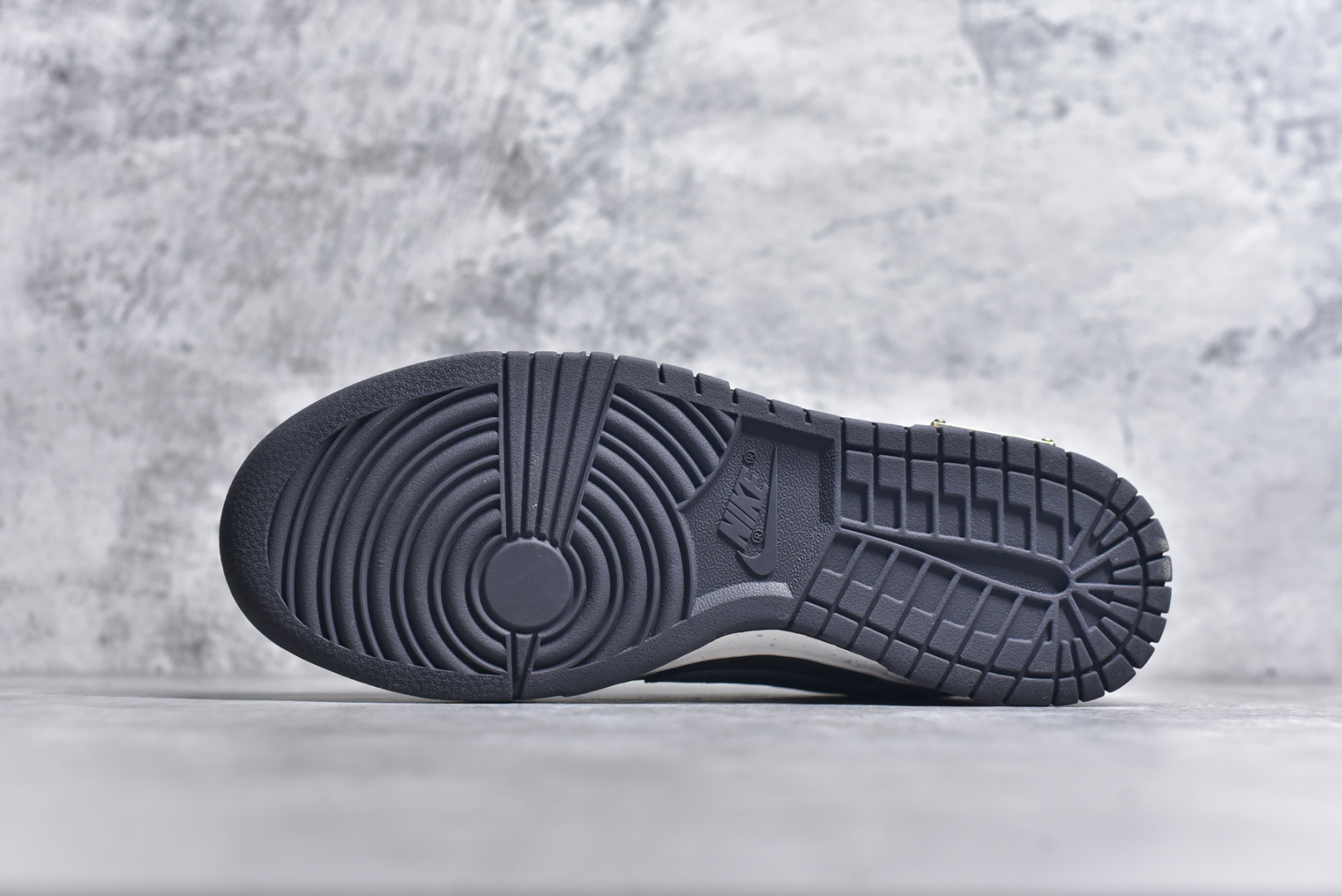 图片[6]-#Nk SB Dunk Low 和平鸽 周年高端定制 低帮休闲板鞋 GB1220-010 #定制鞋盒 大厂纯原品质出货 超高清洁度 皮料切割干净无任何毛边 细节完美 尺码：36 36.5 37.5 38 38.5 39 40 40.5 41 42 42.5 43 44 44.5 45 9.E5-选品中心