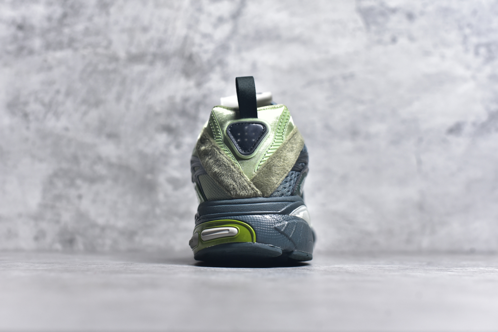 图片[5]-#SFTM x AD Originals ADISTAR CUSHION 联名复古舒适防滑耐磨低帮生活休闲鞋 JH9008 实拍调校N版已经零色差零失真 百分百还原实物色彩所见即所得 不存在货不对板色差等低级问题 选购参考实物拍摄 不混卖不参货 只用心做好货严格选品 承诺混一赔十 尺码：36 36.5 37.5 38 38.5 39 40 40.5 41 42 42.5 43 44 44.5 45-选品中心