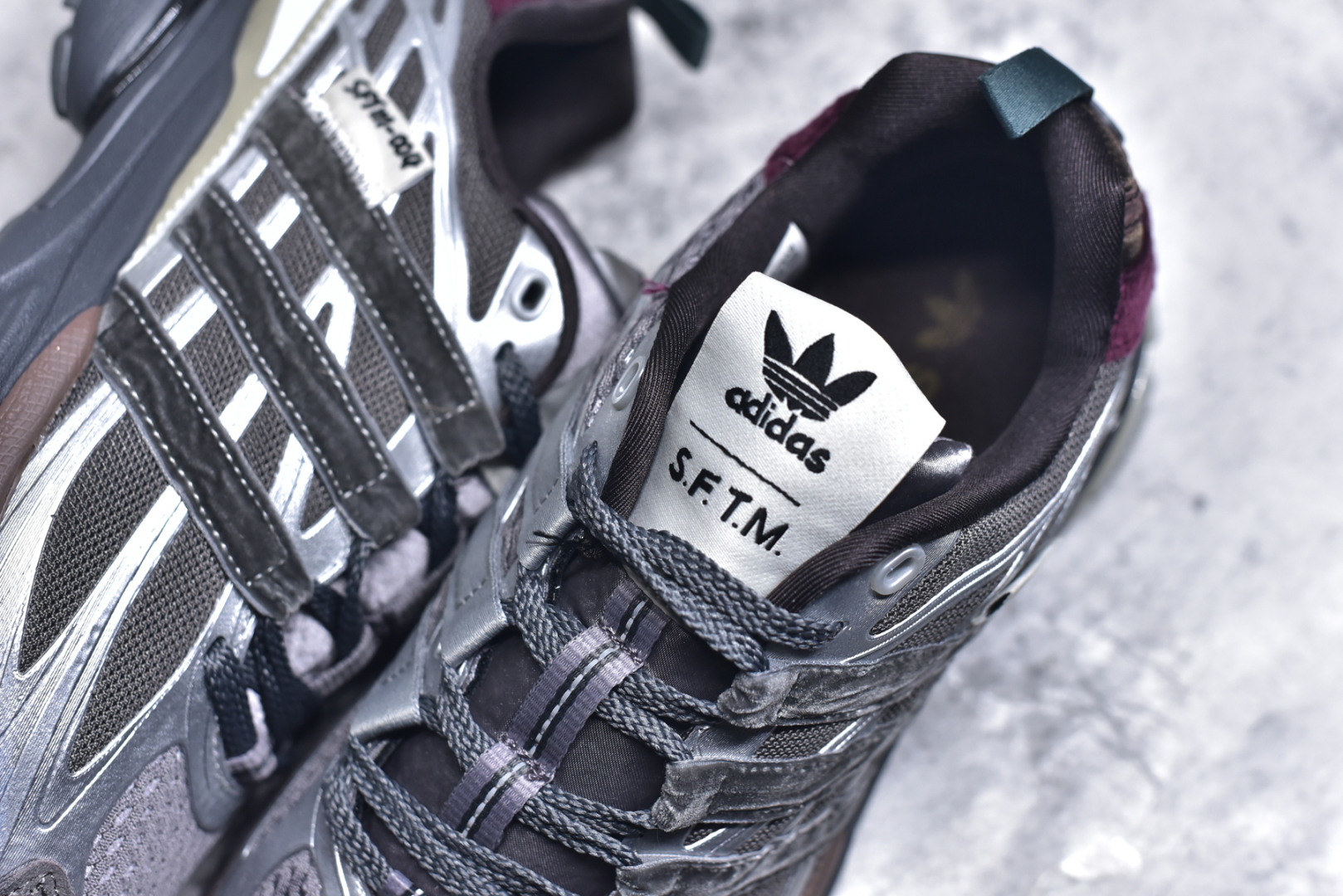 图片[9]-#SFTM x AD Originals ADISTAR CUSHION 联名复古舒适防滑耐磨低帮生活休闲鞋 JH9009 实拍调校N版已经零色差零失真 百分百还原实物色彩所见即所得 不存在货不对板色差等低级问题 选购参考实物拍摄 不混卖不参货 只用心做好货严格选品 承诺混一赔十 尺码：36 36.5 37.5 38 38.5 39 40 40.5 41 42 42.5 43 44 44.5 45-选品中心
