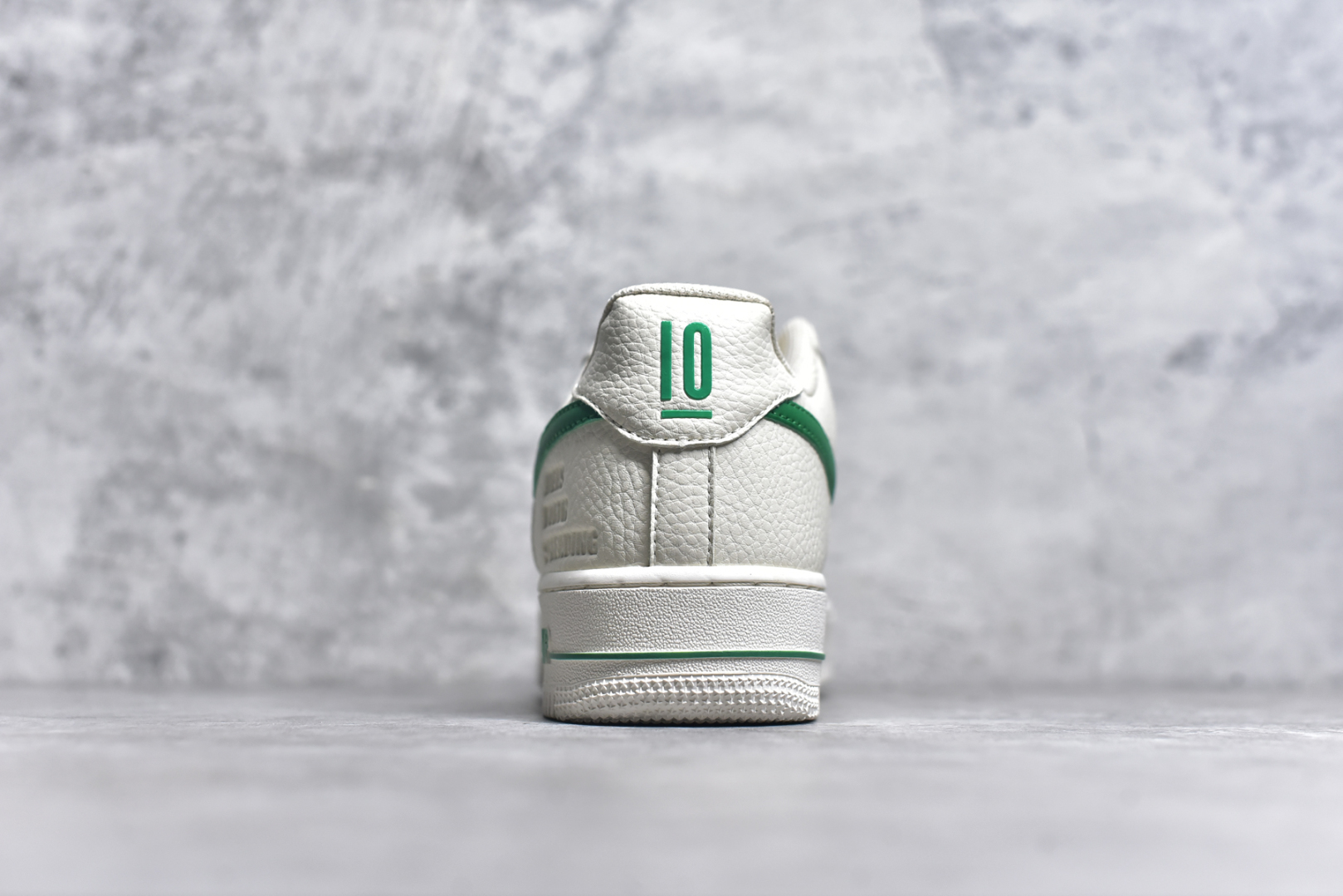 图片[5]-#Air Force 1 \’07 Low 米白绿反光原楦头原纸板 打造纯正空军版型 #专注外贸渠道 全掌内置蜂窝气垫 #原盒配件 原厂中底钢印、拉帮完美 官方同步上架货号：DD8959-707 尺码：35.5 36 36.5 37.5 38 38.5 39 40 40.5 41 42 42.5 43 44 44.5 45-选品中心