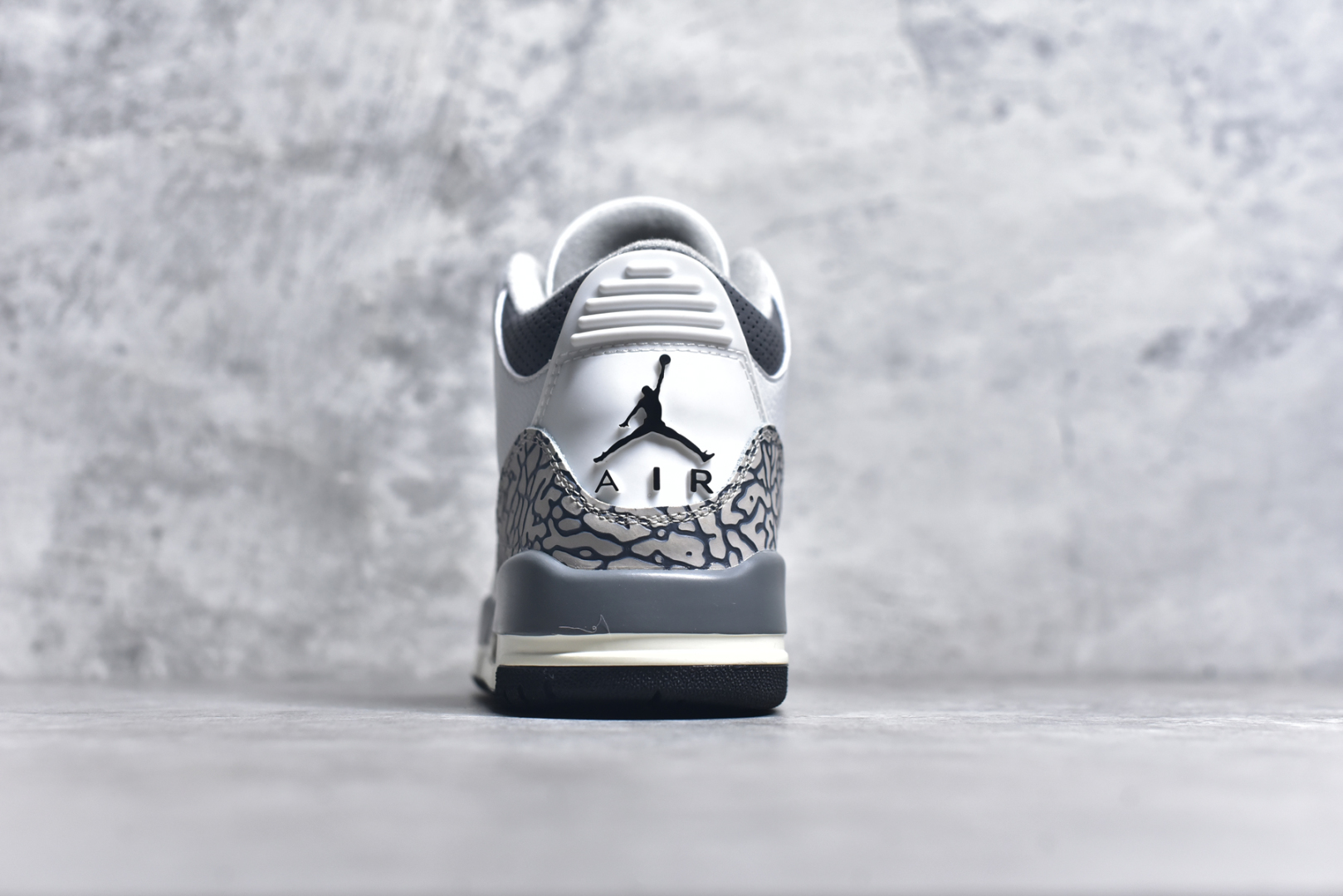 图片[5]-#秒杀 外贸版福利特价 Air Jordan AJ3 系列 原纸板楦头开发 鞋型匹配公司货 正确鞋舌立体高频 最新原厂底模 大底卡色咬花完美 鞋柜必备鞋款 终端现货供应 尺码：36 36.5 37.5 38 38.5 39 40 40.5 41 42 42.5 43 44 44.5 45 46 47.5-选品中心
