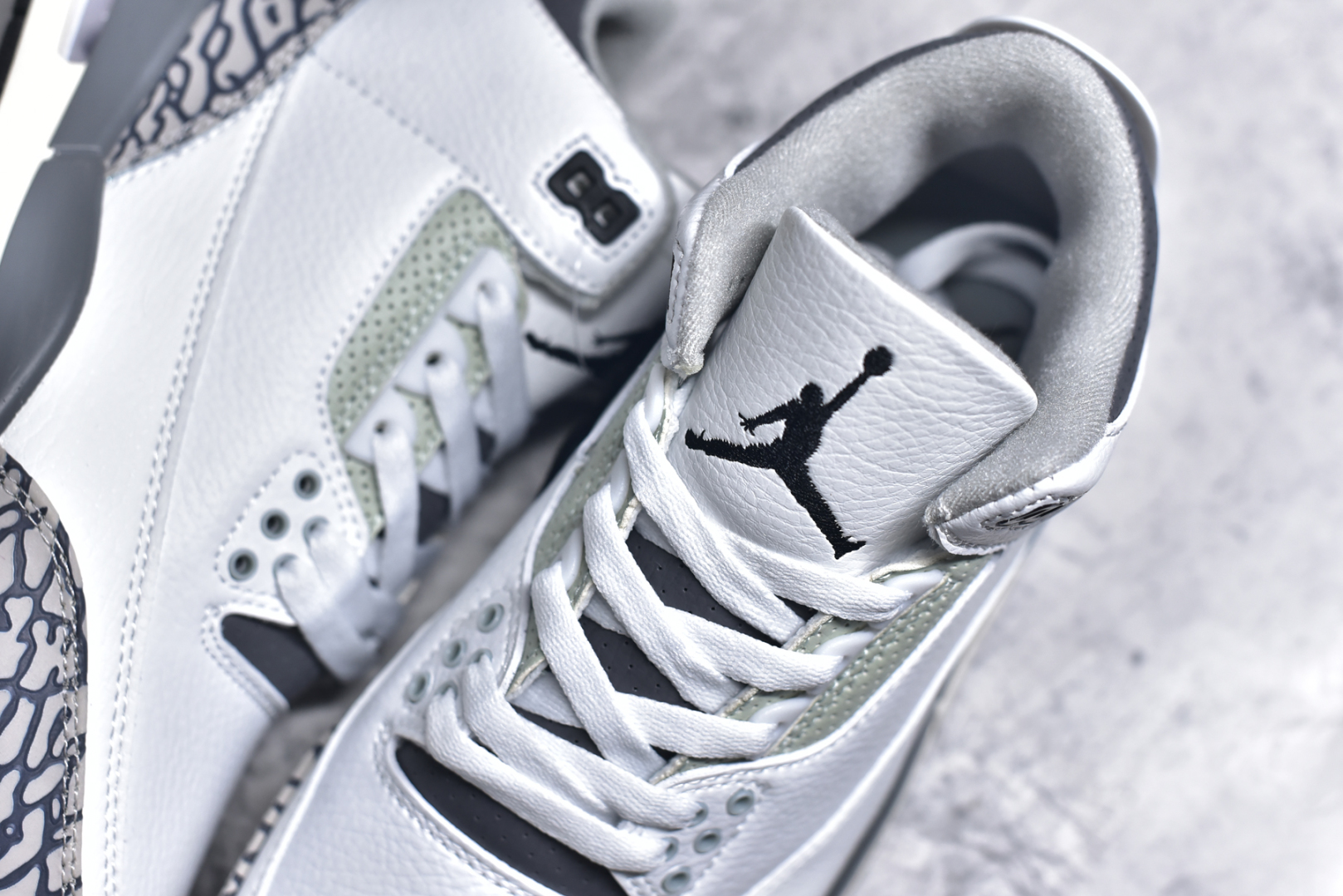 图片[9]-#秒杀 外贸版福利特价 Air Jordan AJ3 系列 原纸板楦头开发 鞋型匹配公司货 正确鞋舌立体高频 最新原厂底模 大底卡色咬花完美 鞋柜必备鞋款 终端现货供应 尺码：36 36.5 37.5 38 38.5 39 40 40.5 41 42 42.5 43 44 44.5 45 46 47.5-选品中心