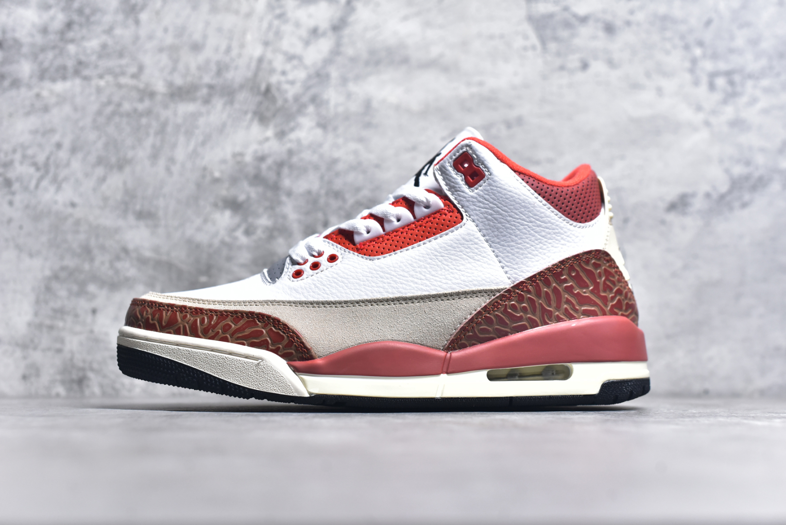 #秒杀 外贸版福利特价 Air Jordan AJ3 系列 原纸板楦头开发 鞋型匹配公司货 正确鞋舌立体高频 最新原厂底模 大底卡色咬花完美 鞋柜必备鞋款 终端现货供应 尺码：36 36.5 37.5 38 38.5 39 40 40.5 41 42 42.5 43 44 44.5 45 46 47.5-选品中心