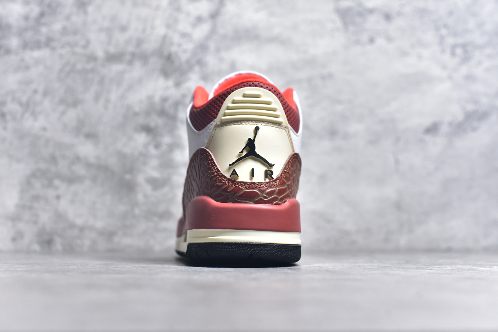图片[5]-#秒杀 外贸版福利特价 Air Jordan AJ3 系列 原纸板楦头开发 鞋型匹配公司货 正确鞋舌立体高频 最新原厂底模 大底卡色咬花完美 鞋柜必备鞋款 终端现货供应 尺码：36 36.5 37.5 38 38.5 39 40 40.5 41 42 42.5 43 44 44.5 45 46 47.5-选品中心