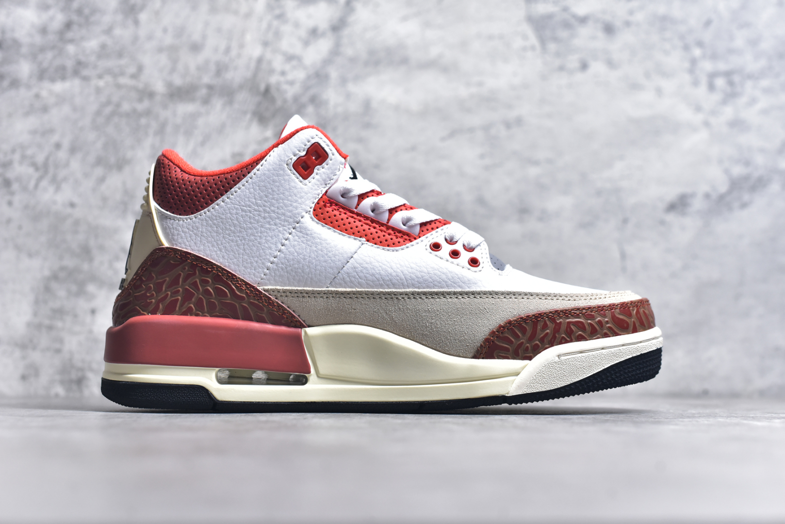 图片[3]-#秒杀 外贸版福利特价 Air Jordan AJ3 系列 原纸板楦头开发 鞋型匹配公司货 正确鞋舌立体高频 最新原厂底模 大底卡色咬花完美 鞋柜必备鞋款 终端现货供应 尺码：36 36.5 37.5 38 38.5 39 40 40.5 41 42 42.5 43 44 44.5 45 46 47.5-选品中心