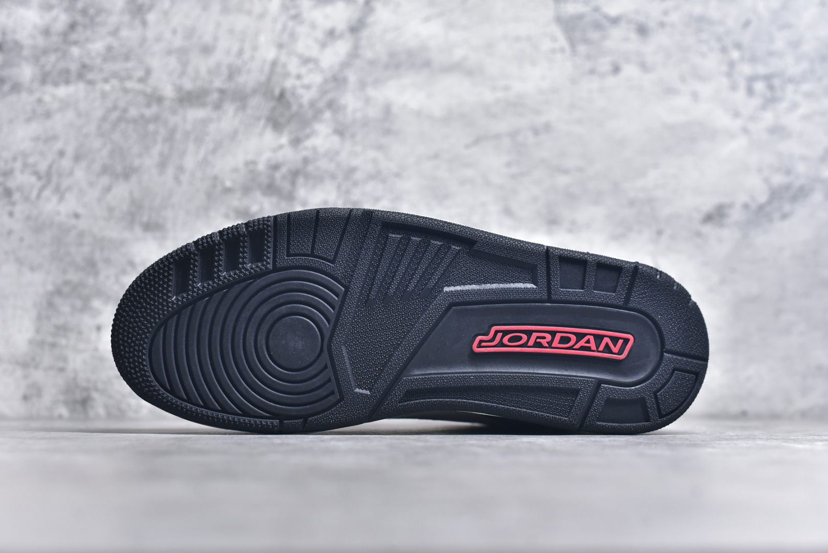 图片[6]-#秒杀 外贸版福利特价 Air Jordan AJ3 系列 原纸板楦头开发 鞋型匹配公司货 正确鞋舌立体高频 最新原厂底模 大底卡色咬花完美 鞋柜必备鞋款 终端现货供应 尺码：36 36.5 37.5 38 38.5 39 40 40.5 41 42 42.5 43 44 44.5 45 46 47.5-选品中心