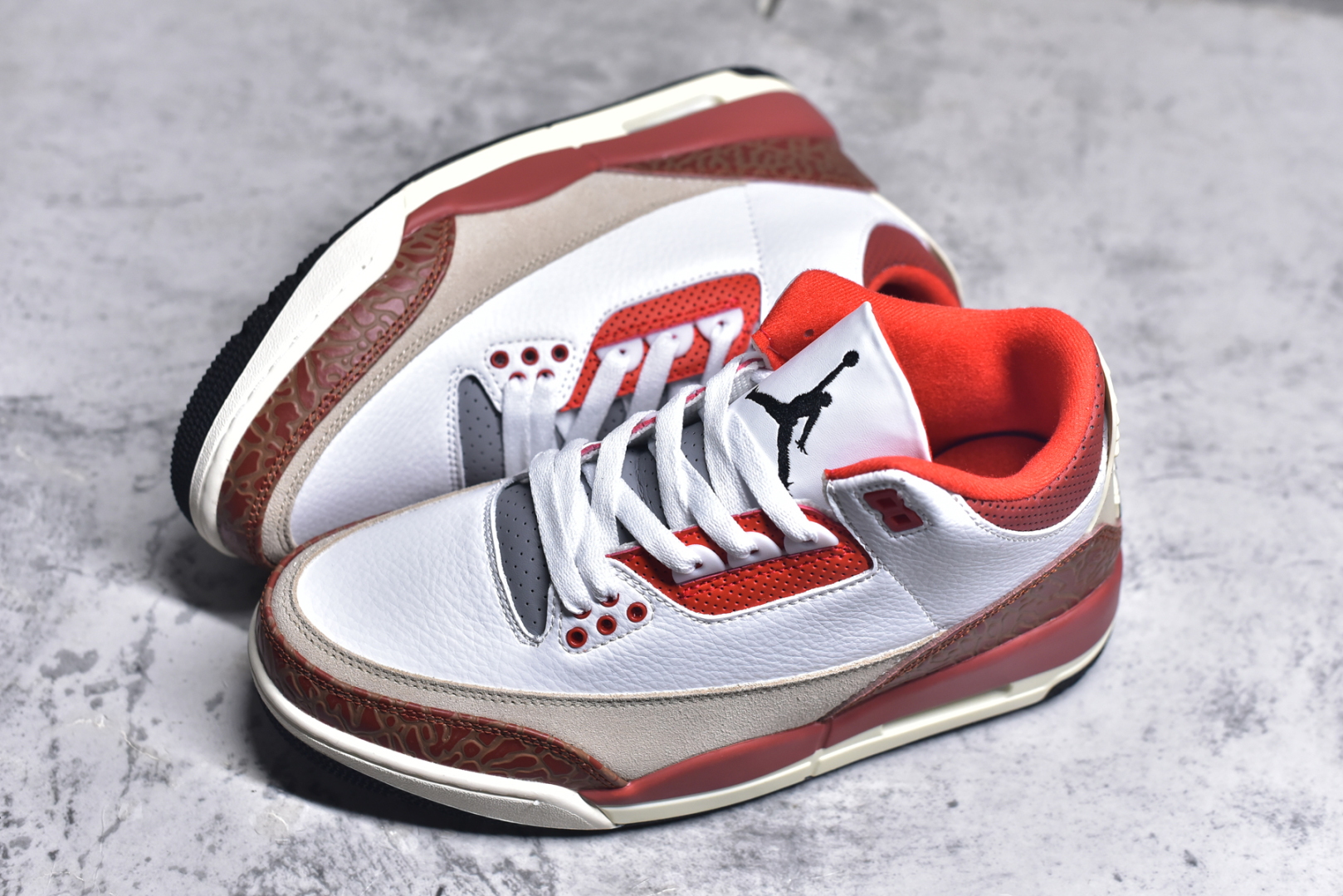 图片[7]-#秒杀 外贸版福利特价 Air Jordan AJ3 系列 原纸板楦头开发 鞋型匹配公司货 正确鞋舌立体高频 最新原厂底模 大底卡色咬花完美 鞋柜必备鞋款 终端现货供应 尺码：36 36.5 37.5 38 38.5 39 40 40.5 41 42 42.5 43 44 44.5 45 46 47.5-选品中心