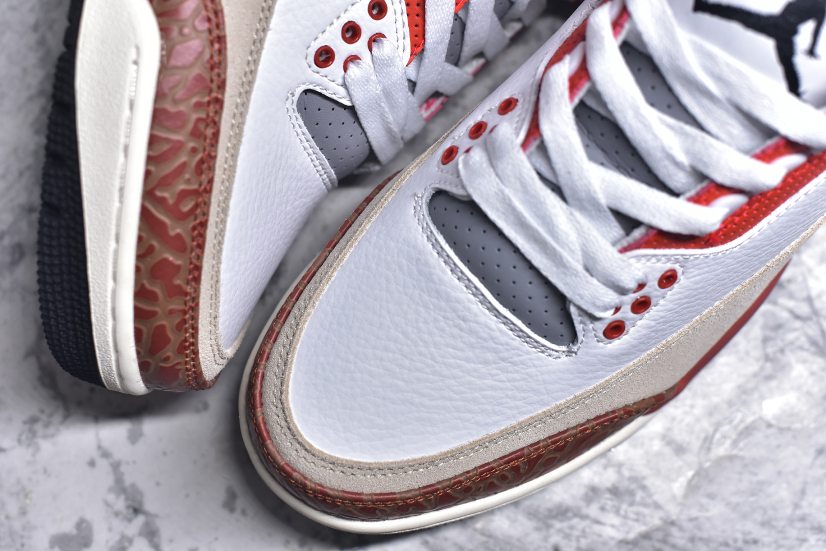 图片[8]-#秒杀 外贸版福利特价 Air Jordan AJ3 系列 原纸板楦头开发 鞋型匹配公司货 正确鞋舌立体高频 最新原厂底模 大底卡色咬花完美 鞋柜必备鞋款 终端现货供应 尺码：36 36.5 37.5 38 38.5 39 40 40.5 41 42 42.5 43 44 44.5 45 46 47.5-选品中心