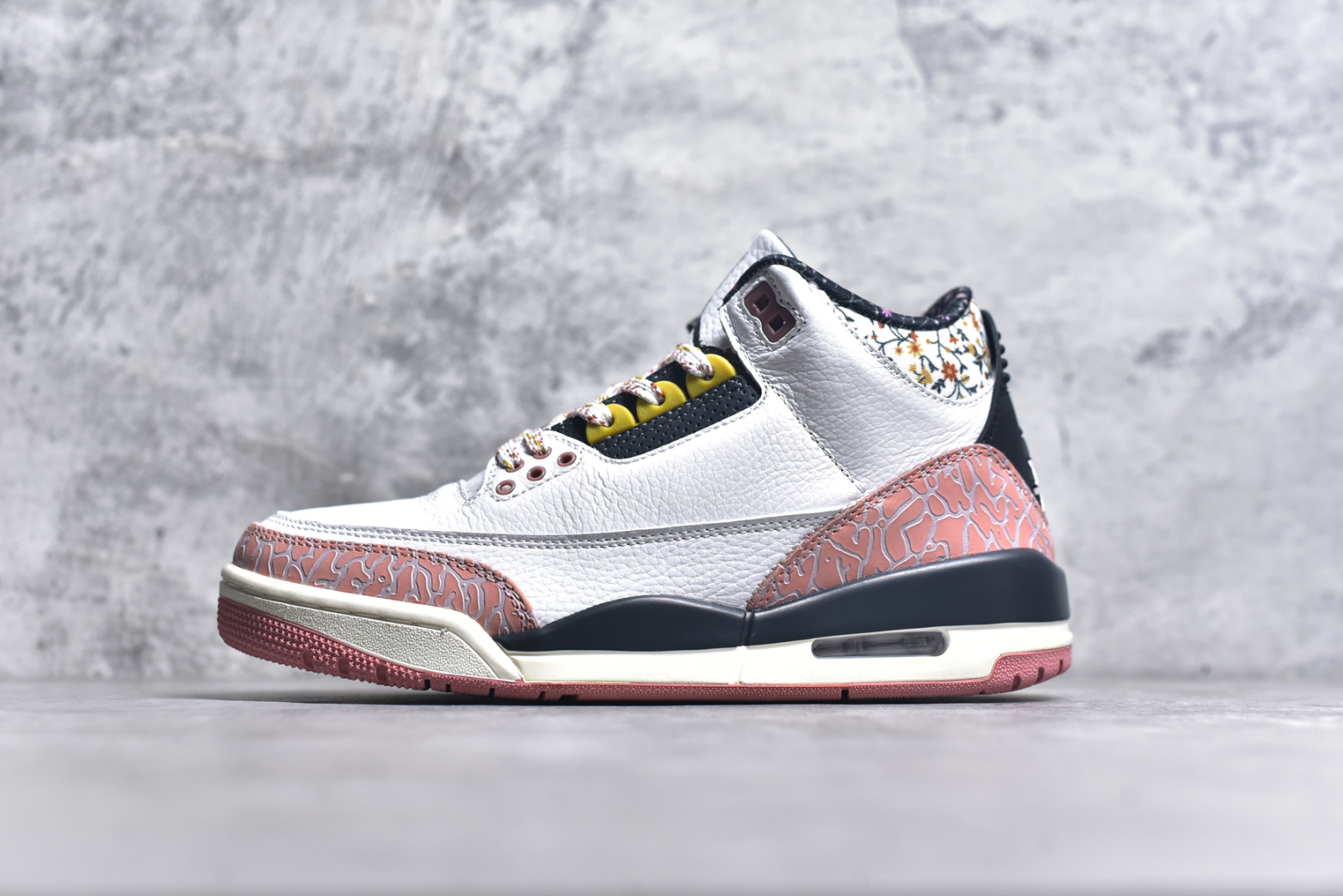 #秒杀 外贸版福利特价 Air Jordan AJ3 系列 原纸板楦头开发 鞋型匹配公司货 正确鞋舌立体高频 最新原厂底模 大底卡色咬花完美 鞋柜必备鞋款 终端现货供应 尺码：36 36.5 37.5 38 38.5 39 40 40.5 41 42 42.5 43 44 44.5 45 46 47.5-选品中心