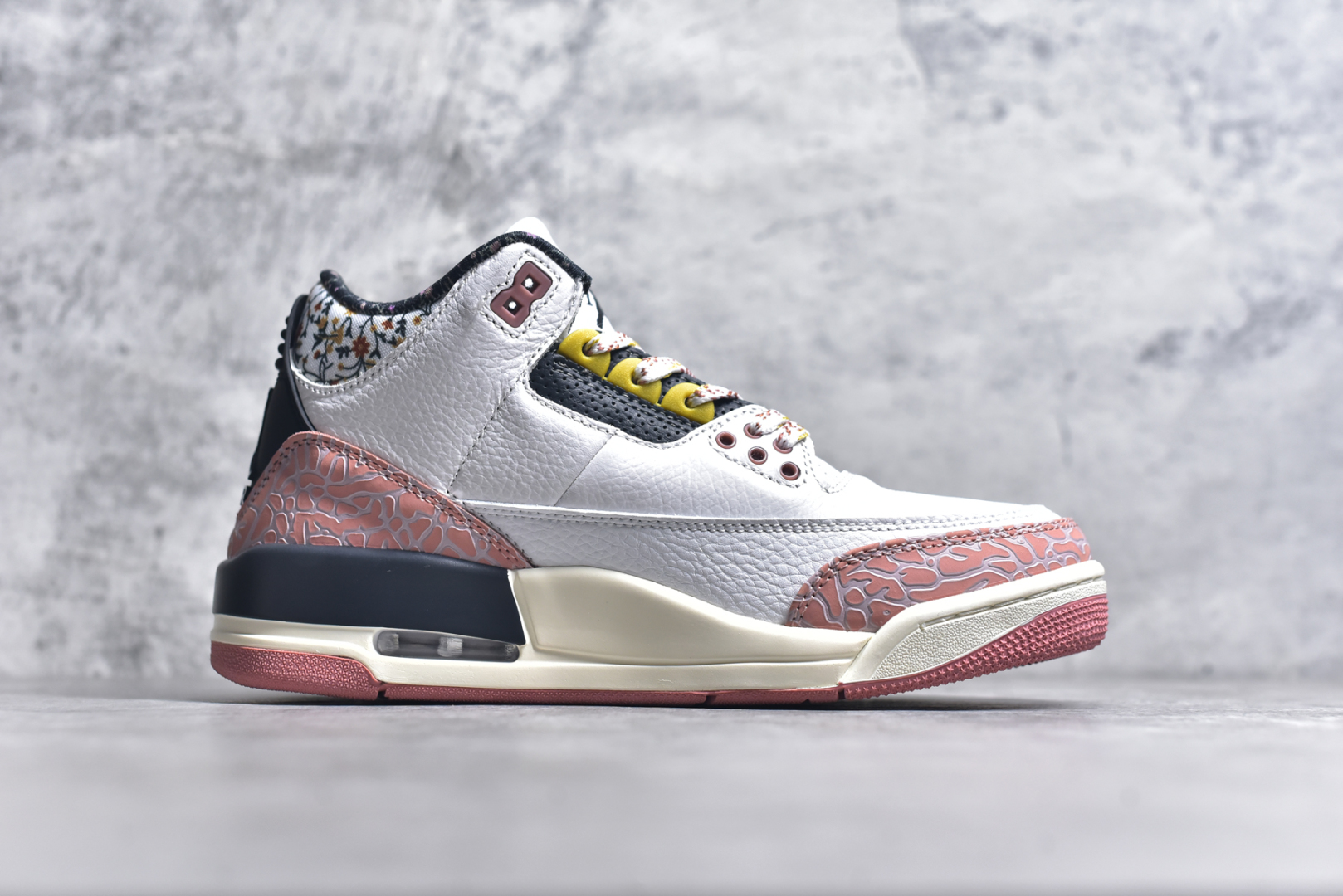 图片[3]-#秒杀 外贸版福利特价 Air Jordan AJ3 系列 原纸板楦头开发 鞋型匹配公司货 正确鞋舌立体高频 最新原厂底模 大底卡色咬花完美 鞋柜必备鞋款 终端现货供应 尺码：36 36.5 37.5 38 38.5 39 40 40.5 41 42 42.5 43 44 44.5 45 46 47.5-选品中心