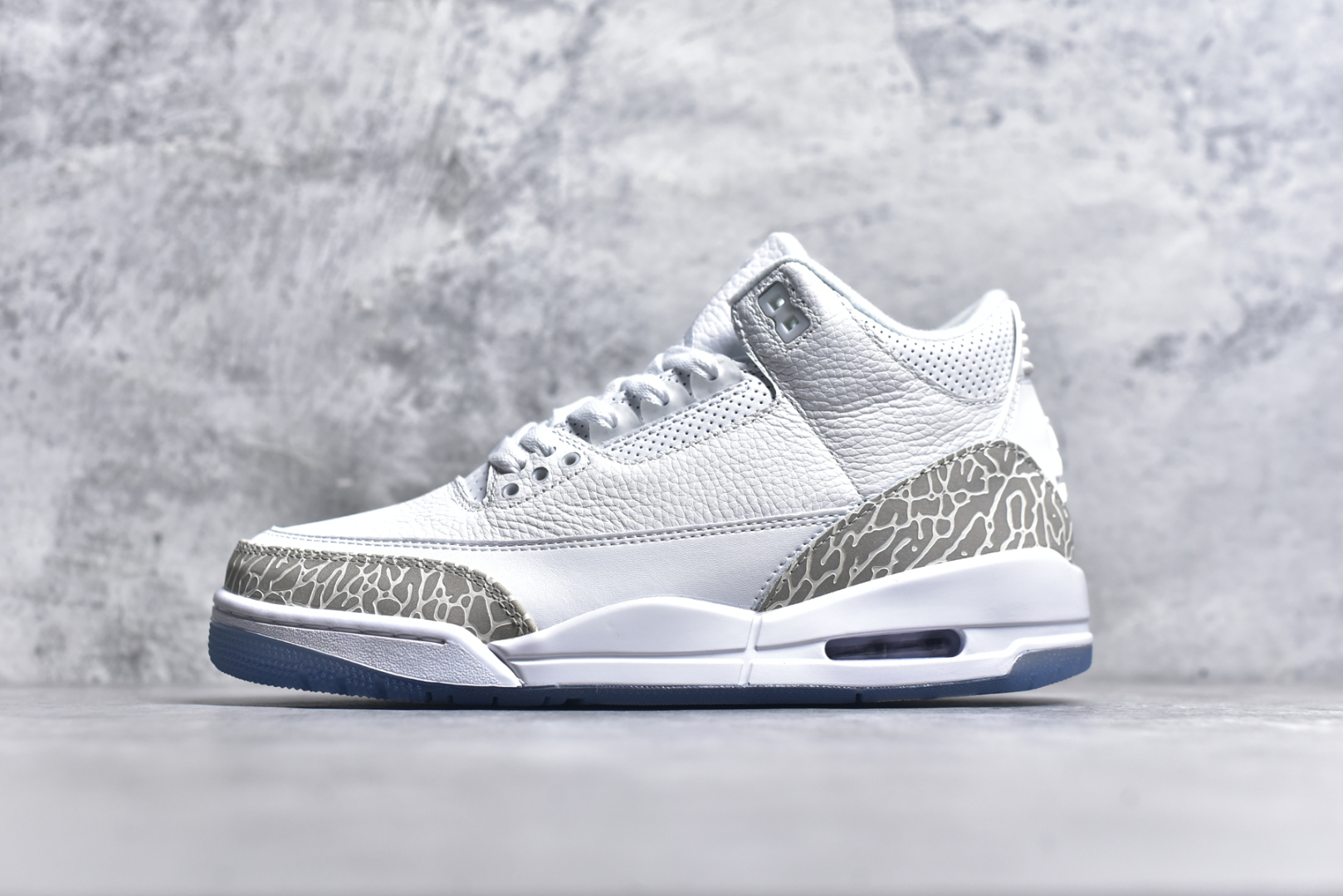 #秒杀 外贸版福利特价 Air Jordan AJ3 系列 原纸板楦头开发 鞋型匹配公司货 正确鞋舌立体高频 最新原厂底模 大底卡色咬花完美 鞋柜必备鞋款 终端现货供应 尺码：36 36.5 37.5 38 38.5 39 40 40.5 41 42 42.5 43 44 44.5 45 46 47.5-选品中心
