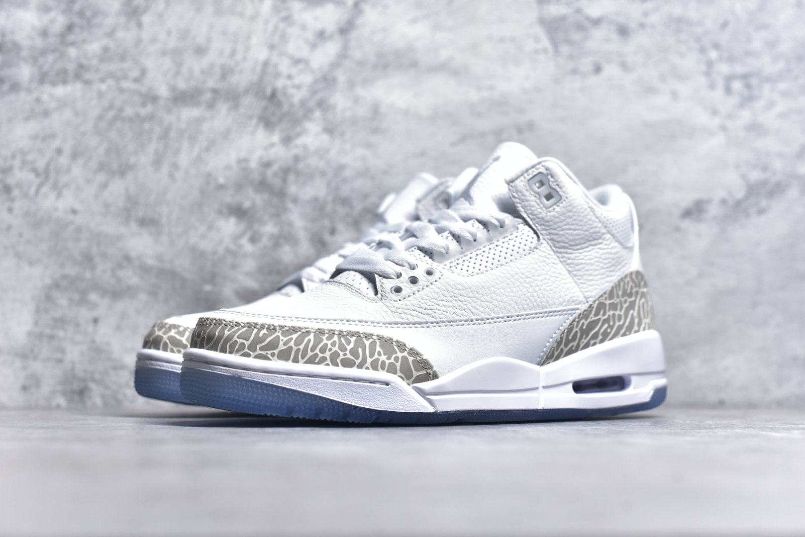 图片[2]-#秒杀 外贸版福利特价 Air Jordan AJ3 系列 原纸板楦头开发 鞋型匹配公司货 正确鞋舌立体高频 最新原厂底模 大底卡色咬花完美 鞋柜必备鞋款 终端现货供应 尺码：36 36.5 37.5 38 38.5 39 40 40.5 41 42 42.5 43 44 44.5 45 46 47.5-选品中心