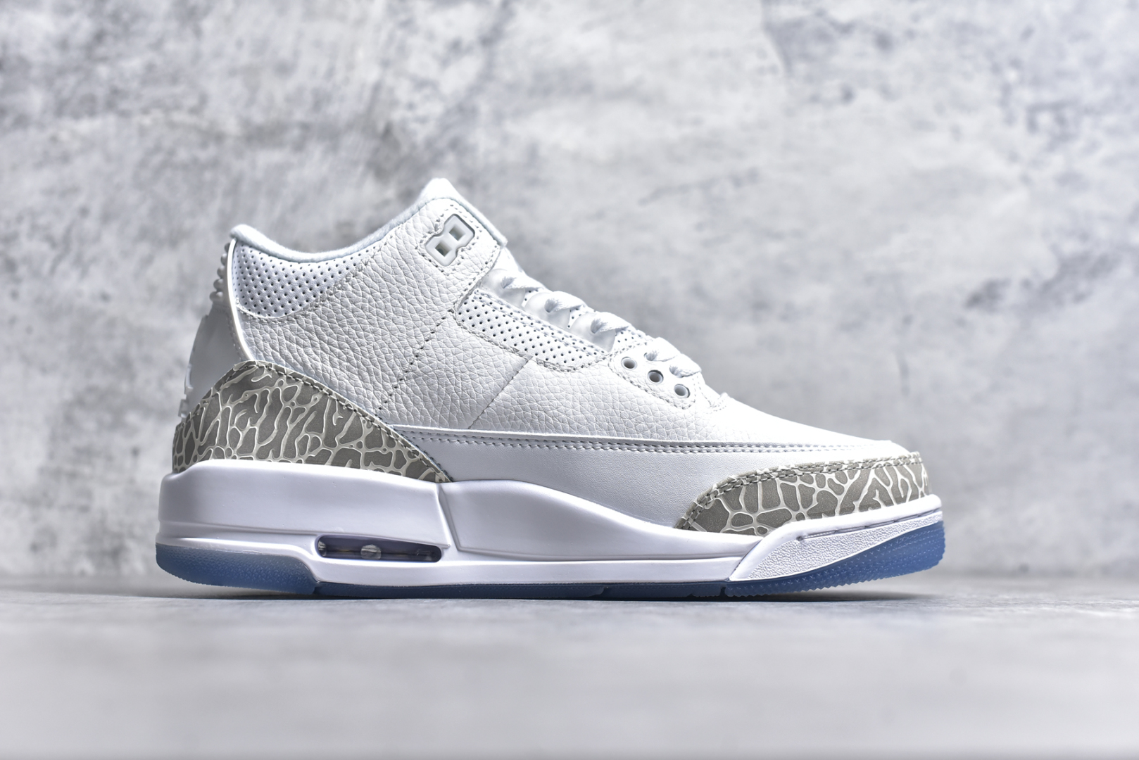 图片[3]-#秒杀 外贸版福利特价 Air Jordan AJ3 系列 原纸板楦头开发 鞋型匹配公司货 正确鞋舌立体高频 最新原厂底模 大底卡色咬花完美 鞋柜必备鞋款 终端现货供应 尺码：36 36.5 37.5 38 38.5 39 40 40.5 41 42 42.5 43 44 44.5 45 46 47.5-选品中心