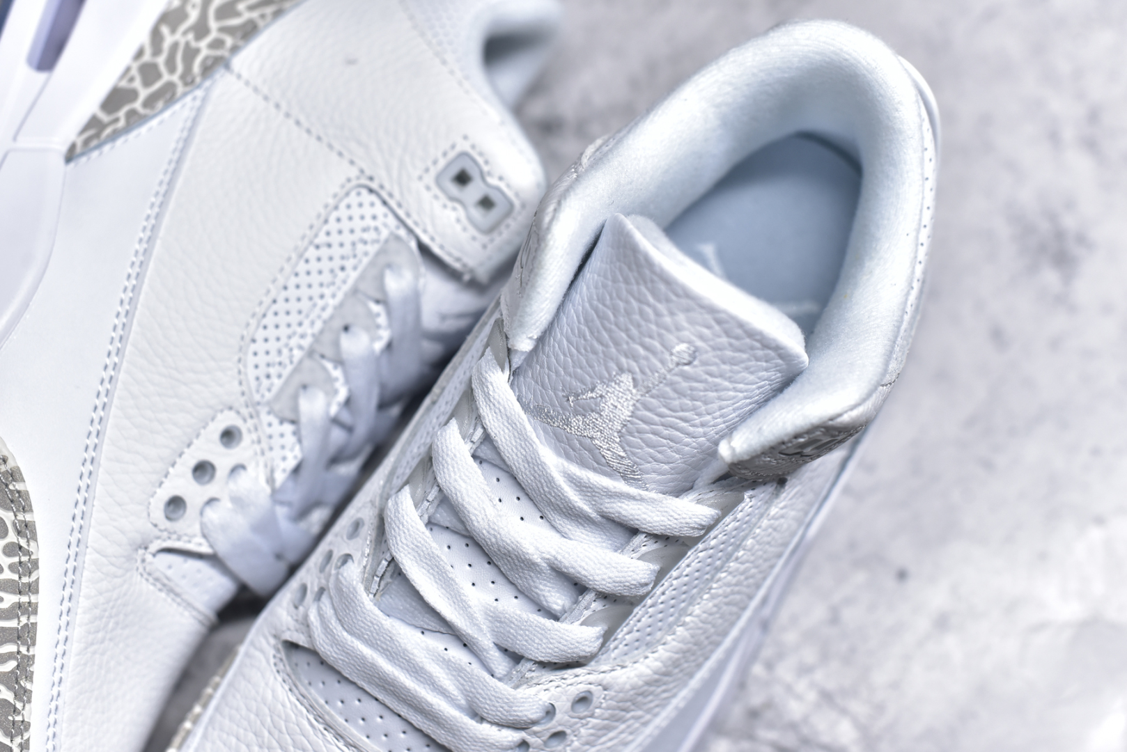 图片[9]-#秒杀 外贸版福利特价 Air Jordan AJ3 系列 原纸板楦头开发 鞋型匹配公司货 正确鞋舌立体高频 最新原厂底模 大底卡色咬花完美 鞋柜必备鞋款 终端现货供应 尺码：36 36.5 37.5 38 38.5 39 40 40.5 41 42 42.5 43 44 44.5 45 46 47.5-选品中心