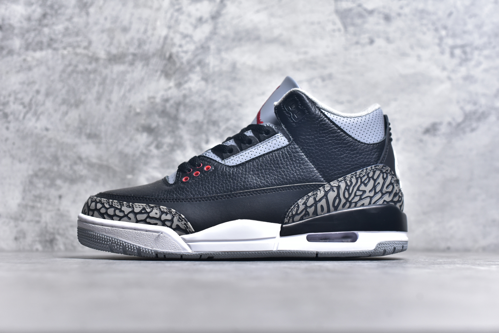 #秒杀 外贸版福利特价 Air Jordan AJ3 系列 原纸板楦头开发 鞋型匹配公司货 正确鞋舌立体高频 最新原厂底模 大底卡色咬花完美 鞋柜必备鞋款 终端现货供应 尺码：36 36.5 37.5 38 38.5 39 40 40.5 41 42 42.5 43 44 44.5 45 46 47.5-选品中心