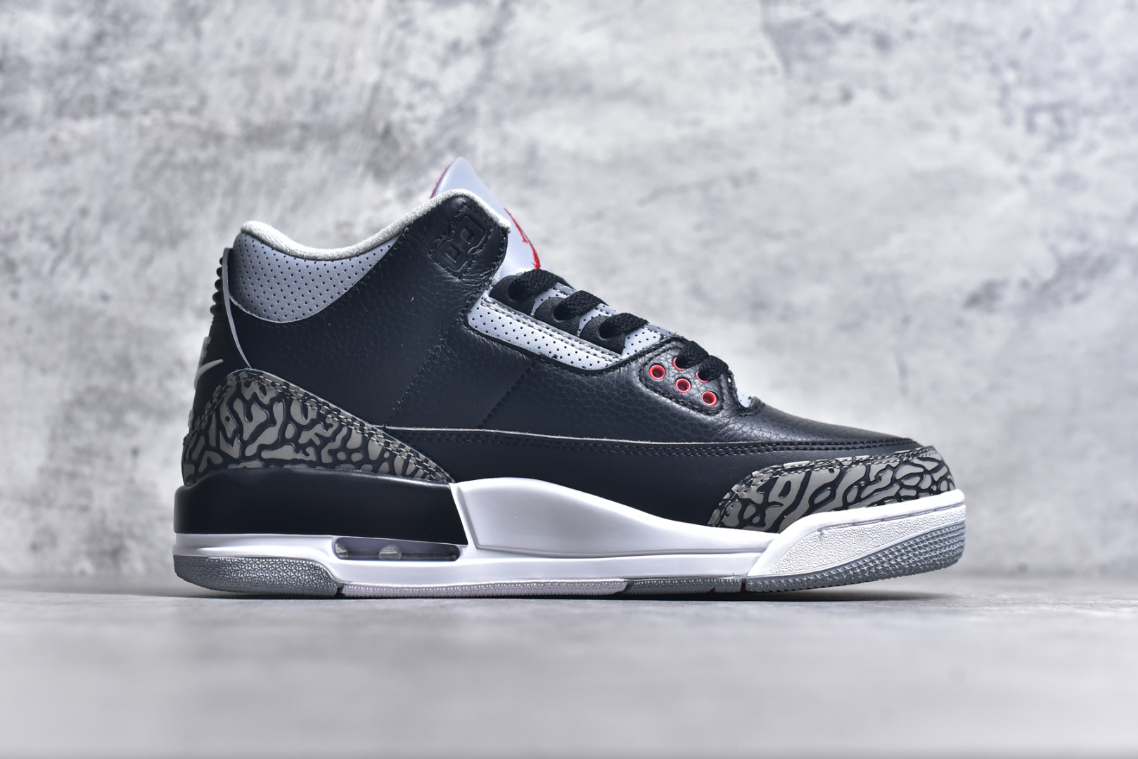 图片[3]-#秒杀 外贸版福利特价 Air Jordan AJ3 系列 原纸板楦头开发 鞋型匹配公司货 正确鞋舌立体高频 最新原厂底模 大底卡色咬花完美 鞋柜必备鞋款 终端现货供应 尺码：36 36.5 37.5 38 38.5 39 40 40.5 41 42 42.5 43 44 44.5 45 46 47.5-选品中心