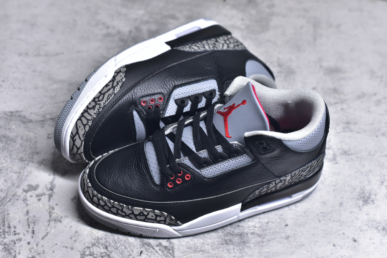 图片[7]-#秒杀 外贸版福利特价 Air Jordan AJ3 系列 原纸板楦头开发 鞋型匹配公司货 正确鞋舌立体高频 最新原厂底模 大底卡色咬花完美 鞋柜必备鞋款 终端现货供应 尺码：36 36.5 37.5 38 38.5 39 40 40.5 41 42 42.5 43 44 44.5 45 46 47.5-选品中心