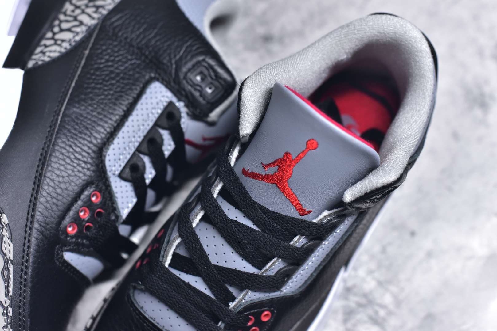 图片[9]-#秒杀 外贸版福利特价 Air Jordan AJ3 系列 原纸板楦头开发 鞋型匹配公司货 正确鞋舌立体高频 最新原厂底模 大底卡色咬花完美 鞋柜必备鞋款 终端现货供应 尺码：36 36.5 37.5 38 38.5 39 40 40.5 41 42 42.5 43 44 44.5 45 46 47.5-选品中心