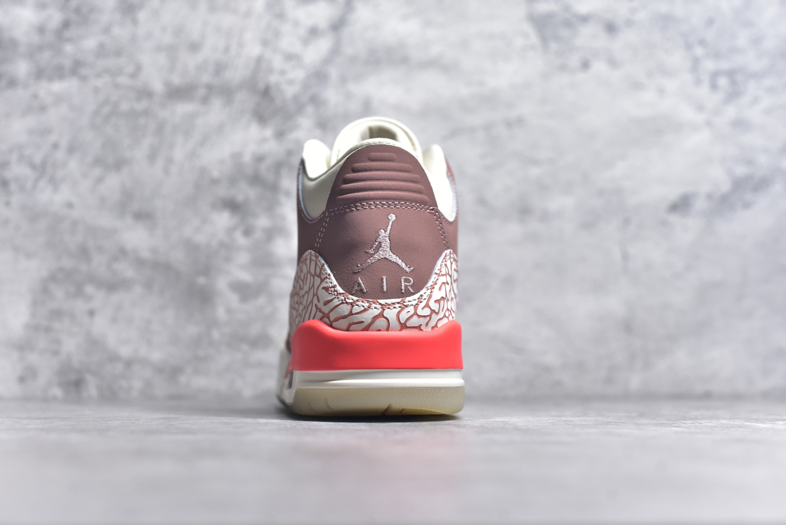 图片[5]-#秒杀 外贸版福利特价 Air Jordan AJ3 系列 原纸板楦头开发 鞋型匹配公司货 正确鞋舌立体高频 最新原厂底模 大底卡色咬花完美 鞋柜必备鞋款 终端现货供应 尺码：36 36.5 37.5 38 38.5 39 40 40.5 41 42 42.5 43 44 44.5 45 46 47.5-选品中心
