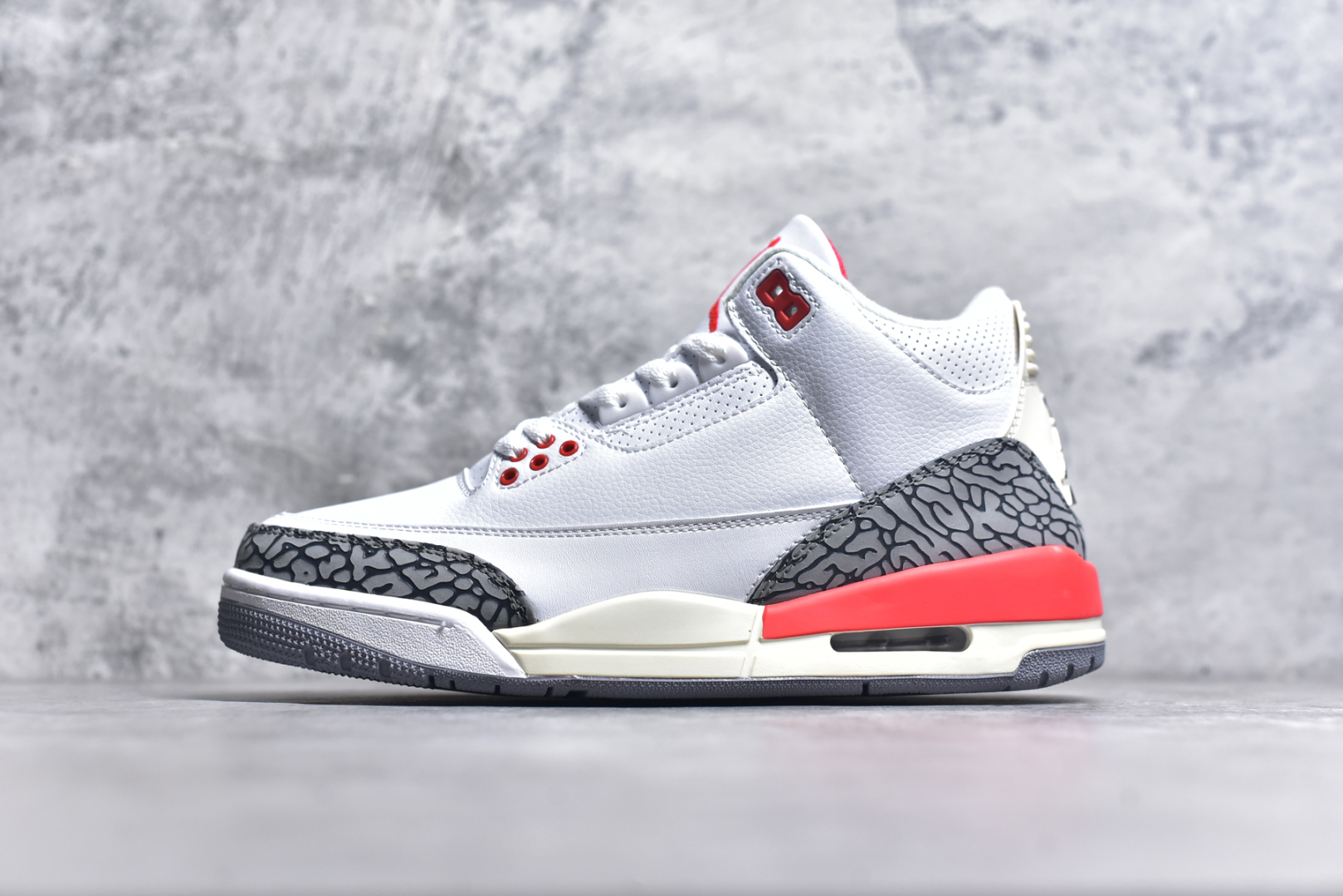 #秒杀 外贸版福利特价 Air Jordan AJ3 系列 原纸板楦头开发 鞋型匹配公司货 正确鞋舌立体高频 最新原厂底模 大底卡色咬花完美 鞋柜必备鞋款 终端现货供应 尺码：36 36.5 37.5 38 38.5 39 40 40.5 41 42 42.5 43 44 44.5 45 46 47.5-选品中心