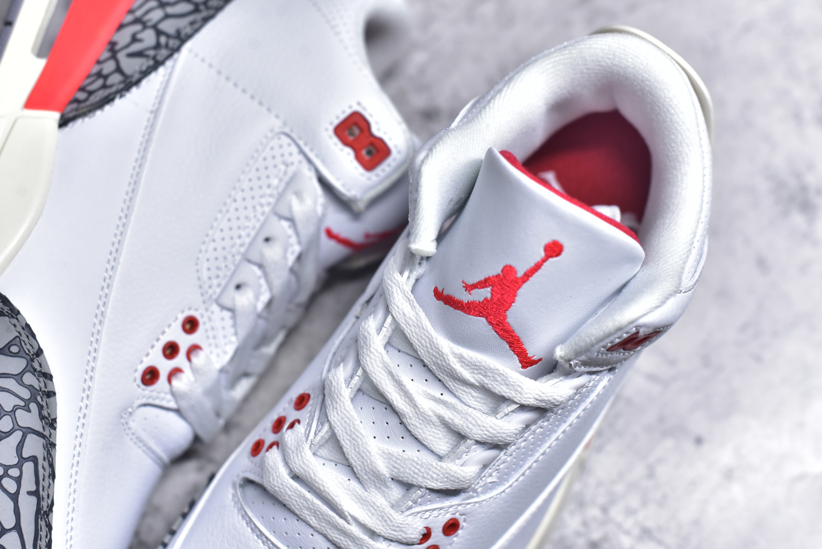 图片[9]-#秒杀 外贸版福利特价 Air Jordan AJ3 系列 原纸板楦头开发 鞋型匹配公司货 正确鞋舌立体高频 最新原厂底模 大底卡色咬花完美 鞋柜必备鞋款 终端现货供应 尺码：36 36.5 37.5 38 38.5 39 40 40.5 41 42 42.5 43 44 44.5 45 46 47.5-选品中心