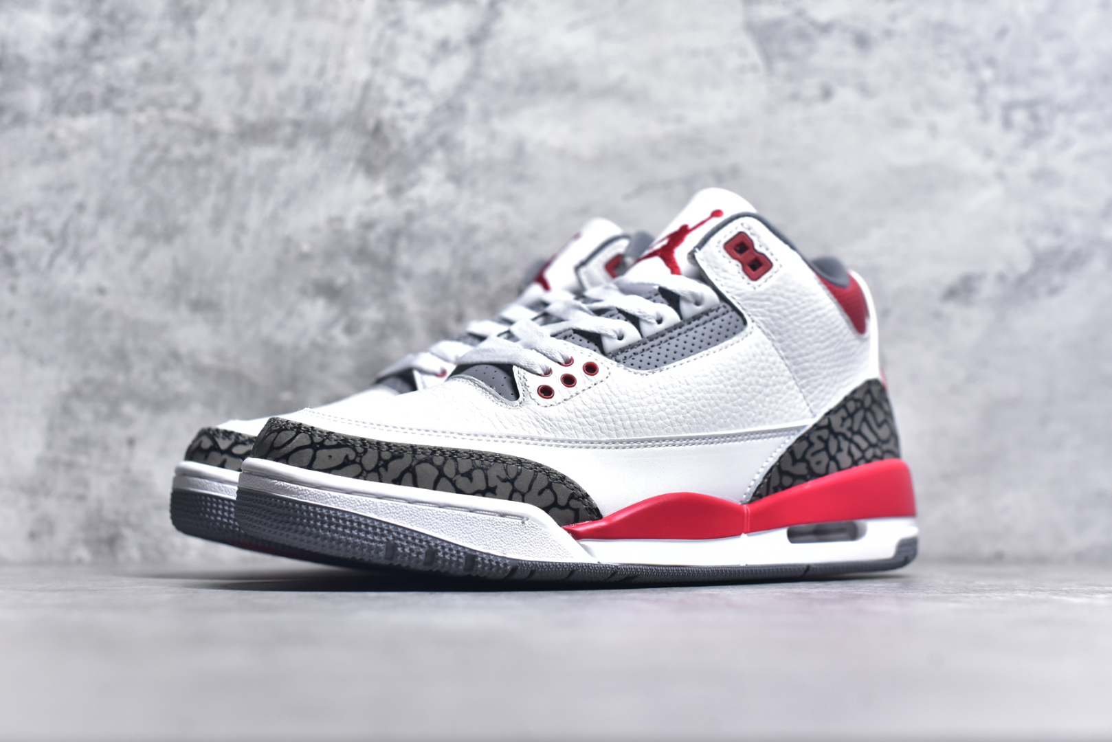 图片[2]-#秒杀 外贸版福利特价 Air Jordan AJ3 系列 原纸板楦头开发 鞋型匹配公司货 正确鞋舌立体高频 最新原厂底模 大底卡色咬花完美 鞋柜必备鞋款 终端现货供应 尺码：36 36.5 37.5 38 38.5 39 40 40.5 41 42 42.5 43 44 44.5 45 46 47.5-选品中心