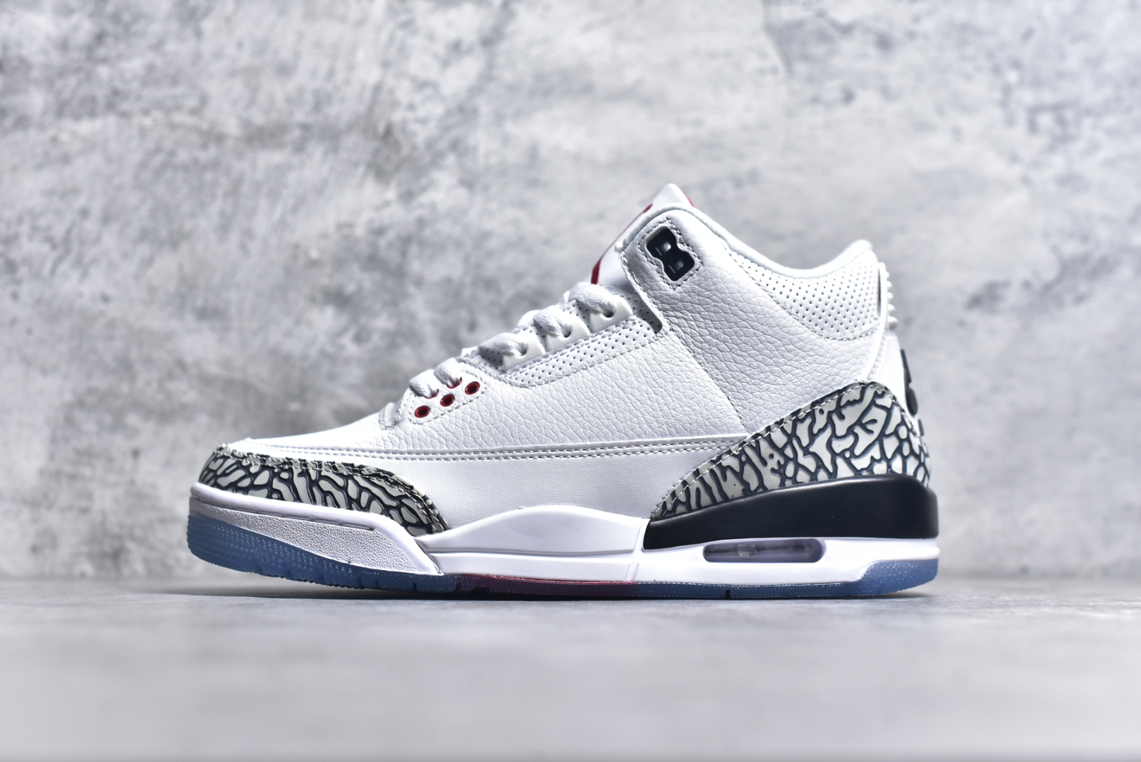 #秒杀 外贸版福利特价 Air Jordan AJ3 系列 原纸板楦头开发 鞋型匹配公司货 正确鞋舌立体高频 最新原厂底模 大底卡色咬花完美 鞋柜必备鞋款 终端现货供应 尺码：36 36.5 37.5 38 38.5 39 40 40.5 41 42 42.5 43 44 44.5 45 46 47.5-选品中心