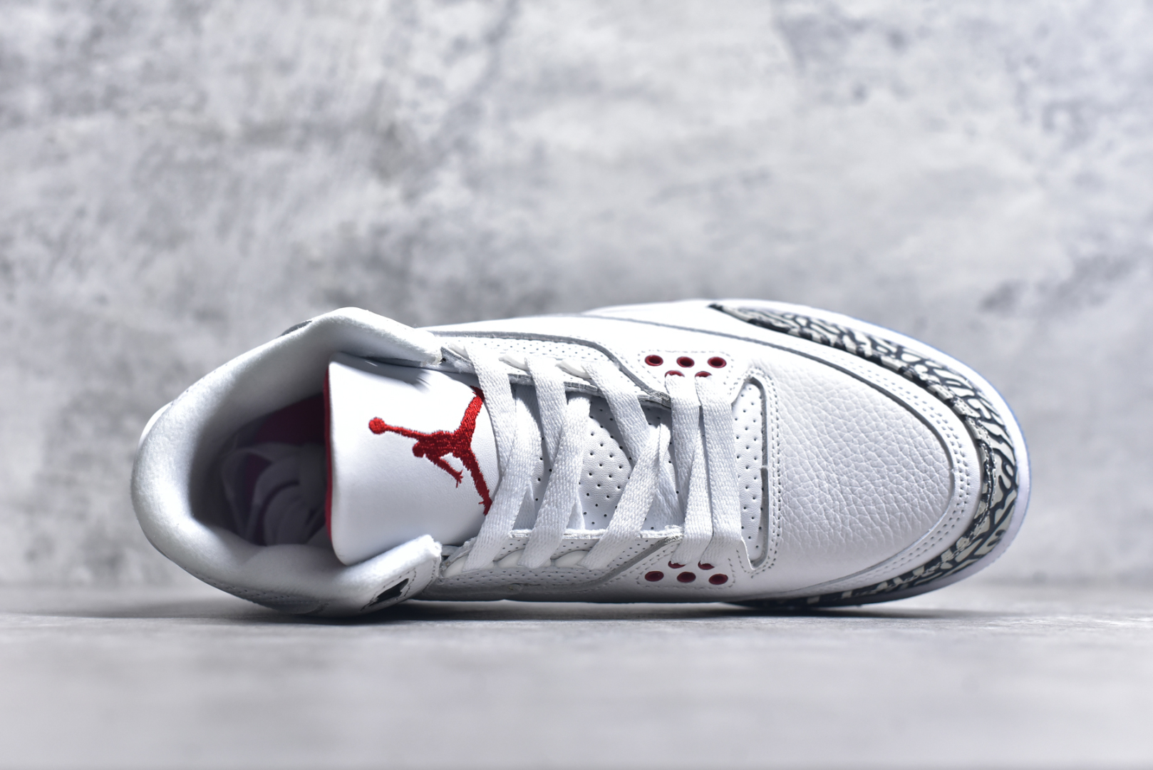 图片[4]-#秒杀 外贸版福利特价 Air Jordan AJ3 系列 原纸板楦头开发 鞋型匹配公司货 正确鞋舌立体高频 最新原厂底模 大底卡色咬花完美 鞋柜必备鞋款 终端现货供应 尺码：36 36.5 37.5 38 38.5 39 40 40.5 41 42 42.5 43 44 44.5 45 46 47.5-选品中心