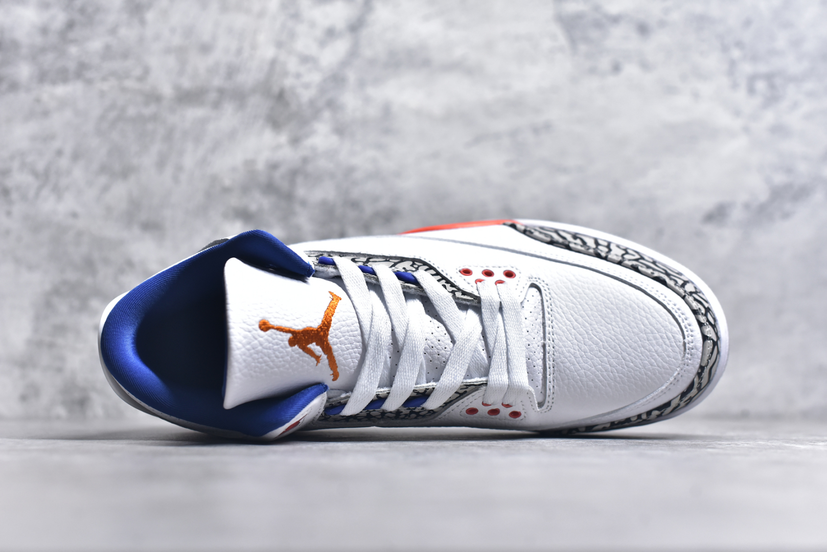 图片[4]-#秒杀 外贸版福利特价 Air Jordan AJ3 系列 原纸板楦头开发 鞋型匹配公司货 正确鞋舌立体高频 最新原厂底模 大底卡色咬花完美 鞋柜必备鞋款 终端现货供应 尺码：36 36.5 37.5 38 38.5 39 40 40.5 41 42 42.5 43 44 44.5 45 46 47.5-选品中心
