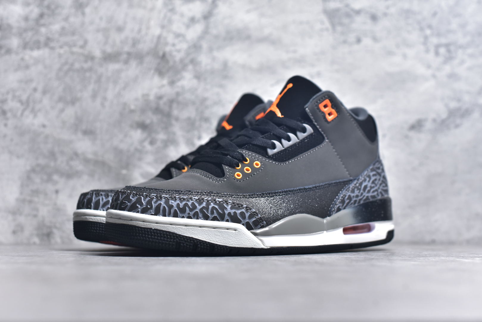 图片[2]-#秒杀 外贸版福利特价 Air Jordan AJ3 系列 原纸板楦头开发 鞋型匹配公司货 正确鞋舌立体高频 最新原厂底模 大底卡色咬花完美 鞋柜必备鞋款 终端现货供应 尺码：36 36.5 37.5 38 38.5 39 40 40.5 41 42 42.5 43 44 44.5 45 46 47.5-选品中心