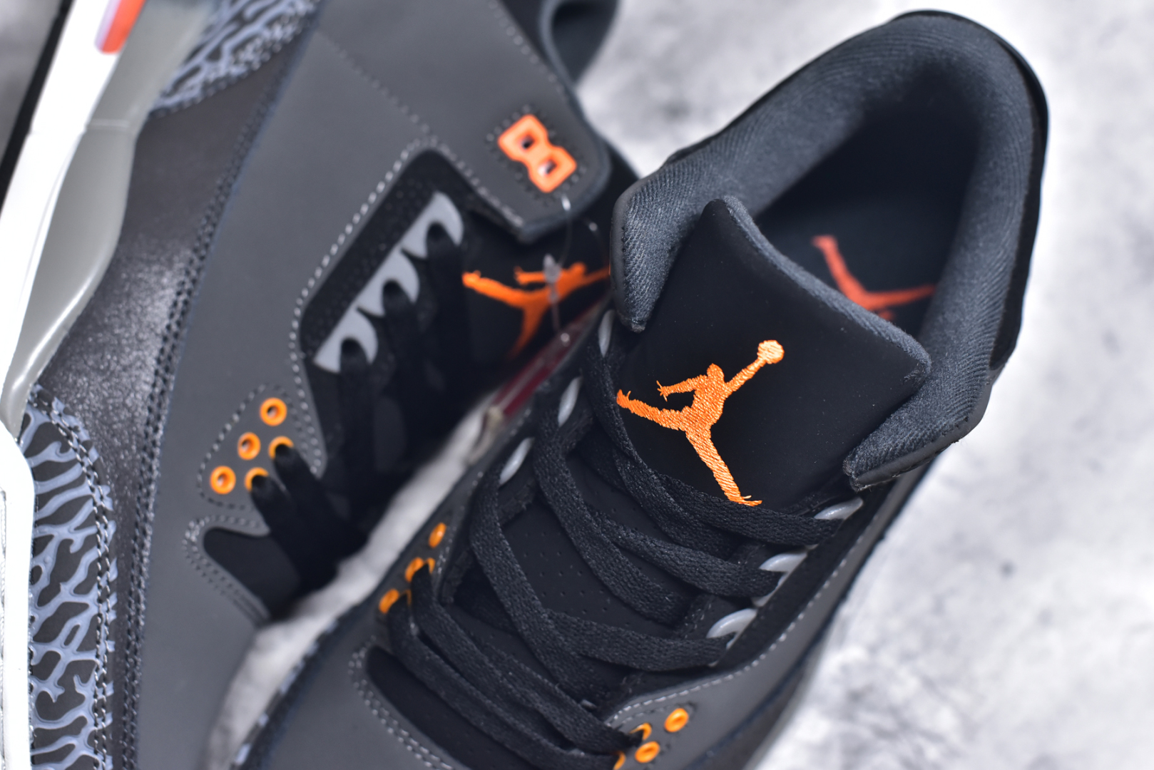 图片[9]-#秒杀 外贸版福利特价 Air Jordan AJ3 系列 原纸板楦头开发 鞋型匹配公司货 正确鞋舌立体高频 最新原厂底模 大底卡色咬花完美 鞋柜必备鞋款 终端现货供应 尺码：36 36.5 37.5 38 38.5 39 40 40.5 41 42 42.5 43 44 44.5 45 46 47.5-选品中心