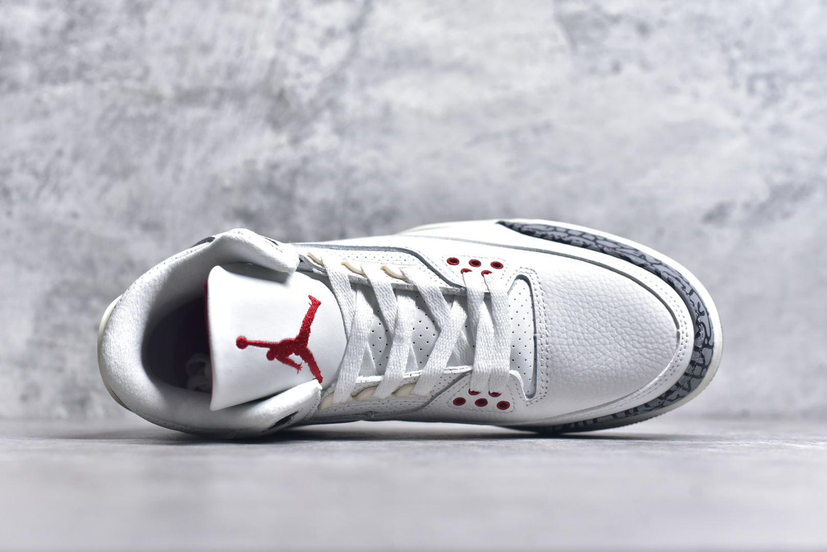 图片[4]-#秒杀 外贸版福利特价 Air Jordan AJ3 系列 原纸板楦头开发 鞋型匹配公司货 正确鞋舌立体高频 最新原厂底模 大底卡色咬花完美 鞋柜必备鞋款 终端现货供应 尺码：36 36.5 37.5 38 38.5 39 40 40.5 41 42 42.5 43 44 44.5 45 46 47.5-选品中心