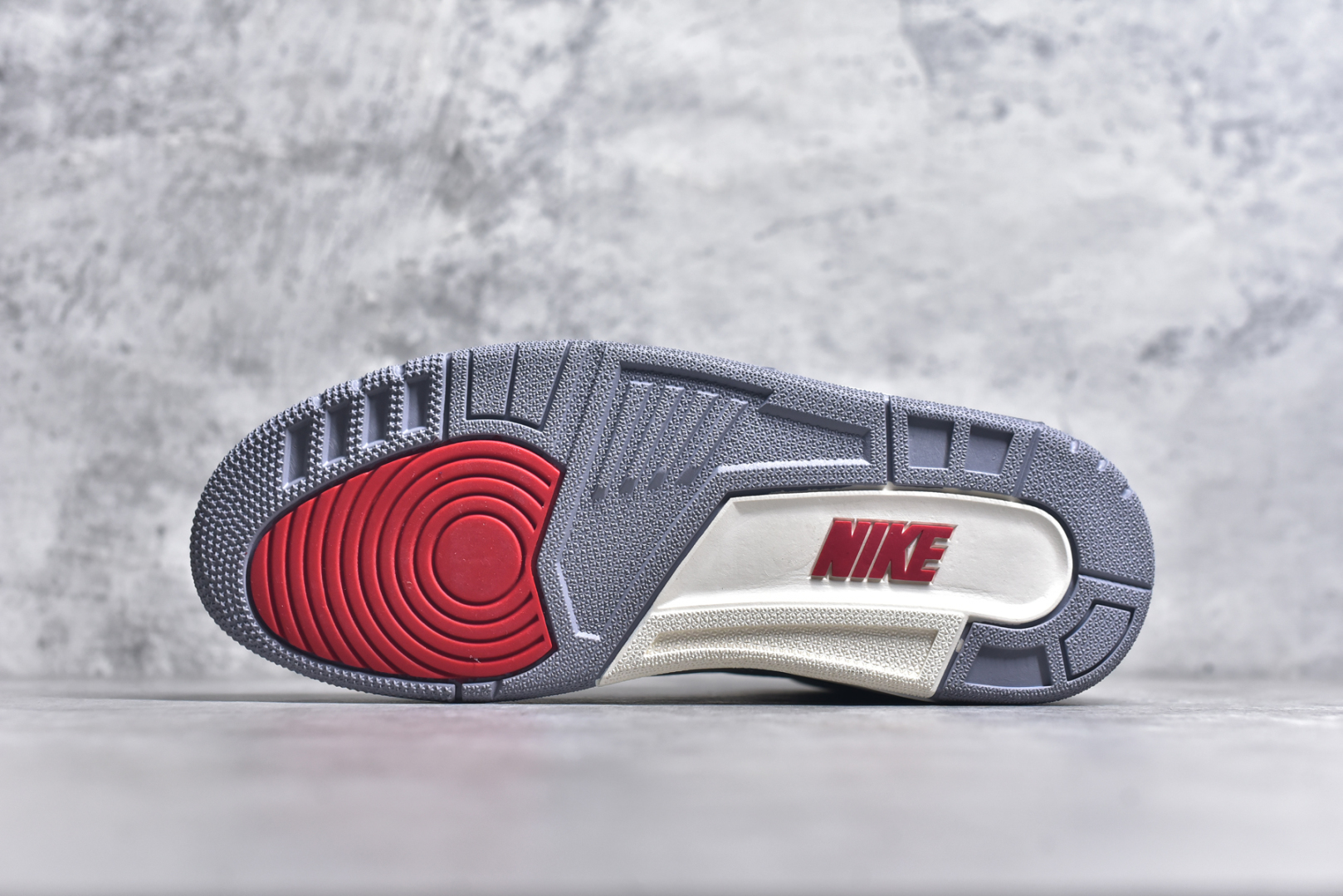 图片[6]-#秒杀 外贸版福利特价 Air Jordan AJ3 系列 原纸板楦头开发 鞋型匹配公司货 正确鞋舌立体高频 最新原厂底模 大底卡色咬花完美 鞋柜必备鞋款 终端现货供应 尺码：36 36.5 37.5 38 38.5 39 40 40.5 41 42 42.5 43 44 44.5 45 46 47.5-选品中心